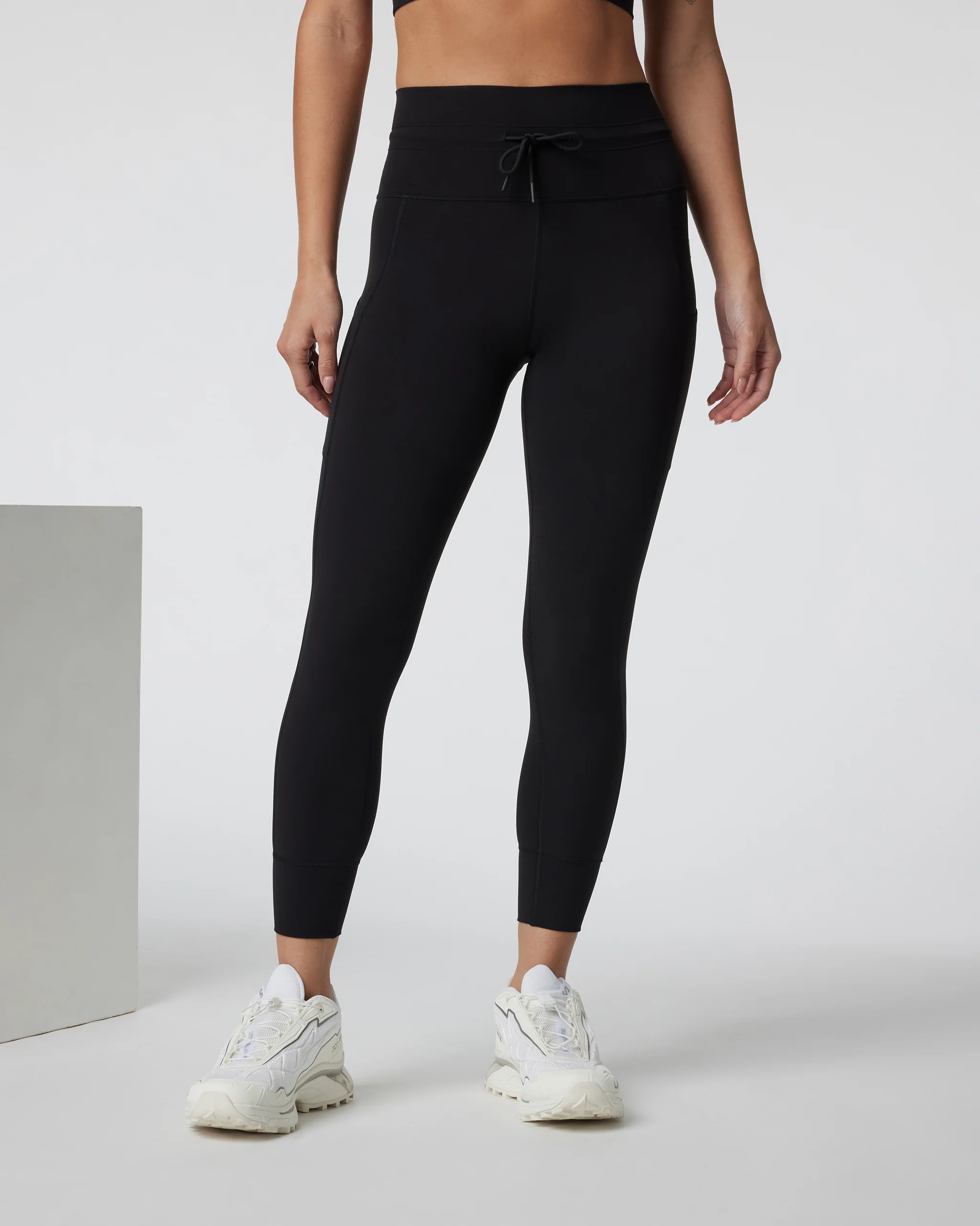 10034-daily-legging-short-black-1.webp Daily Legging - Short | Black