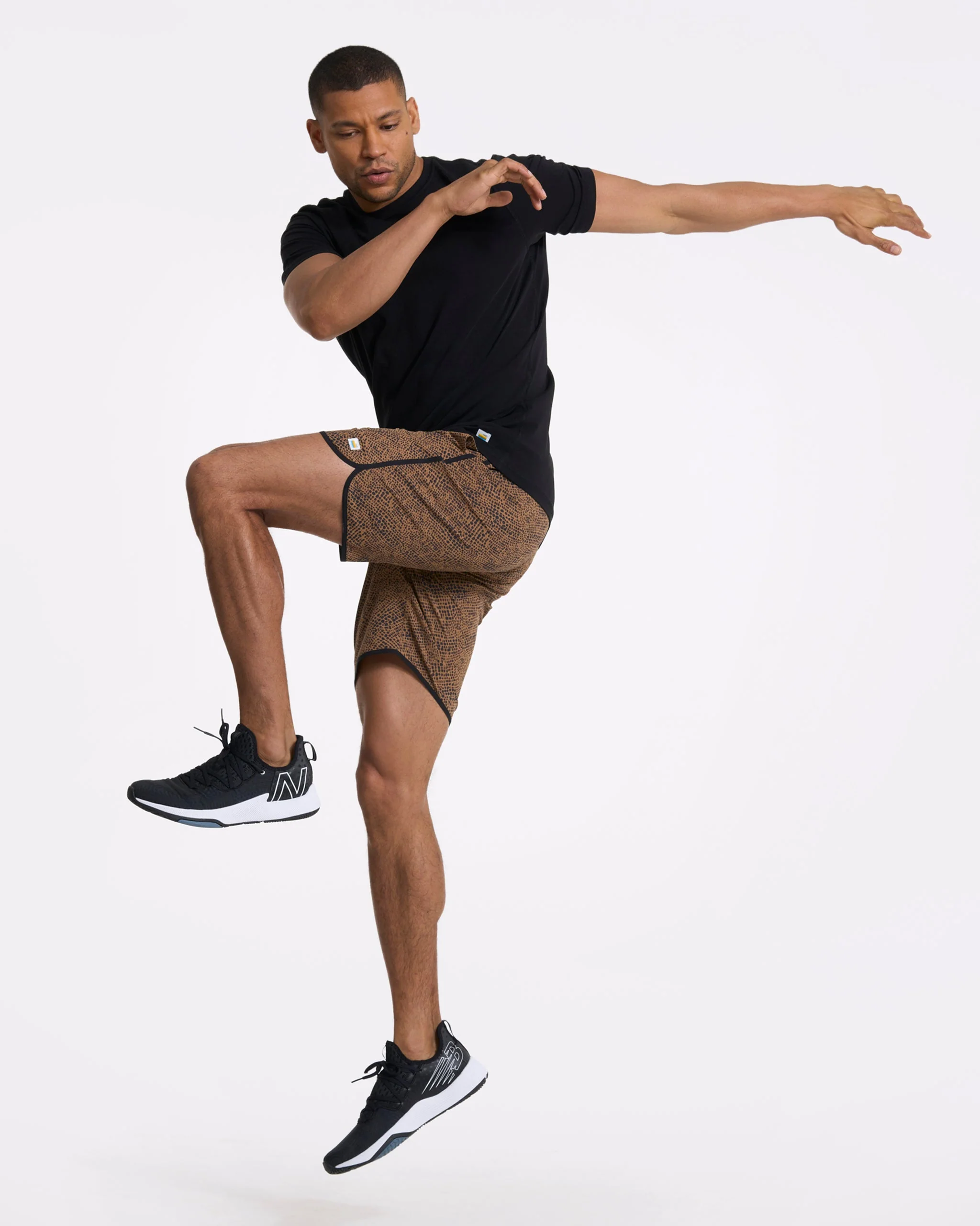 Banks Short Unlined 7" | Camel Lumen