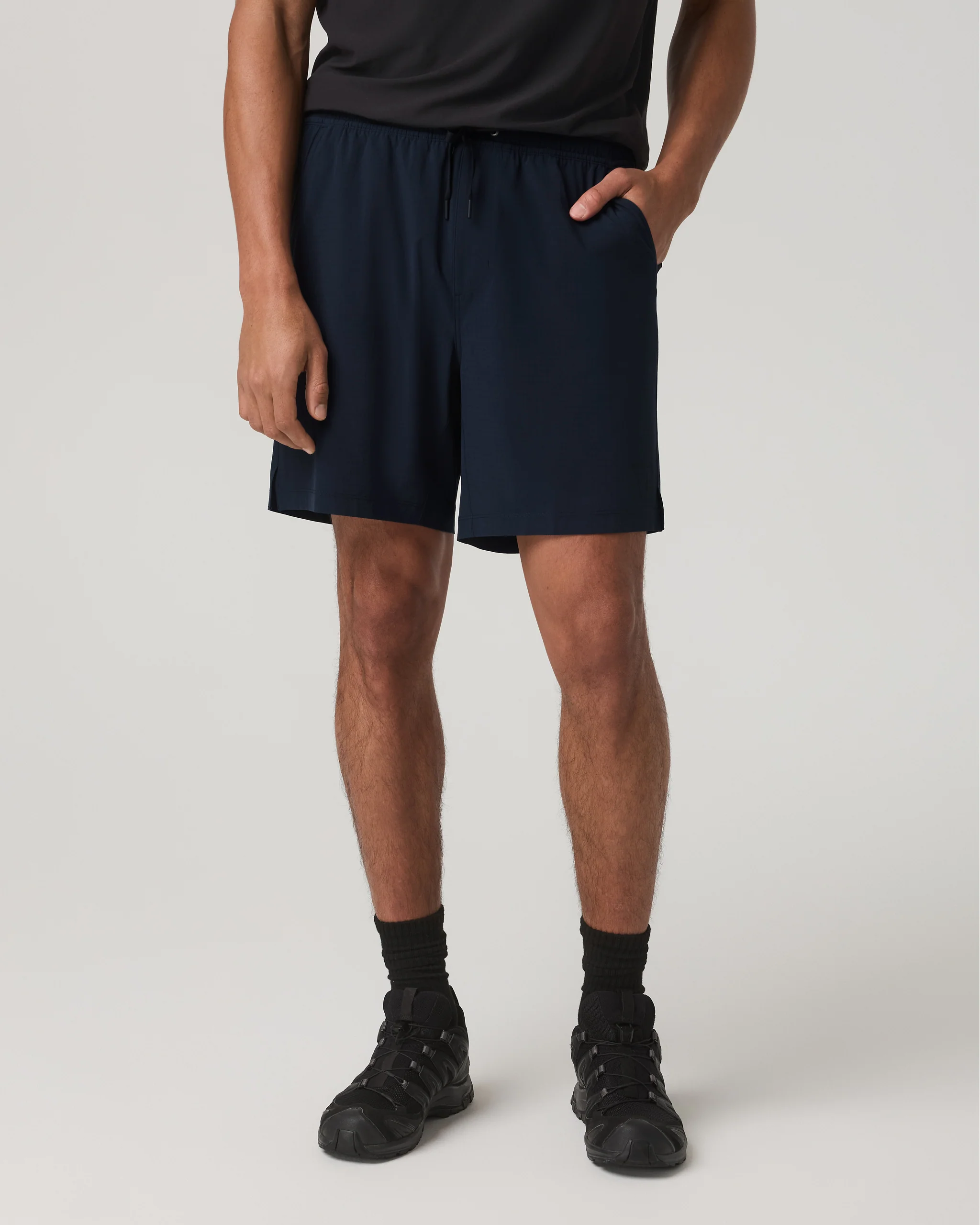 Vuori HardKore Short Lined 7" | Ink