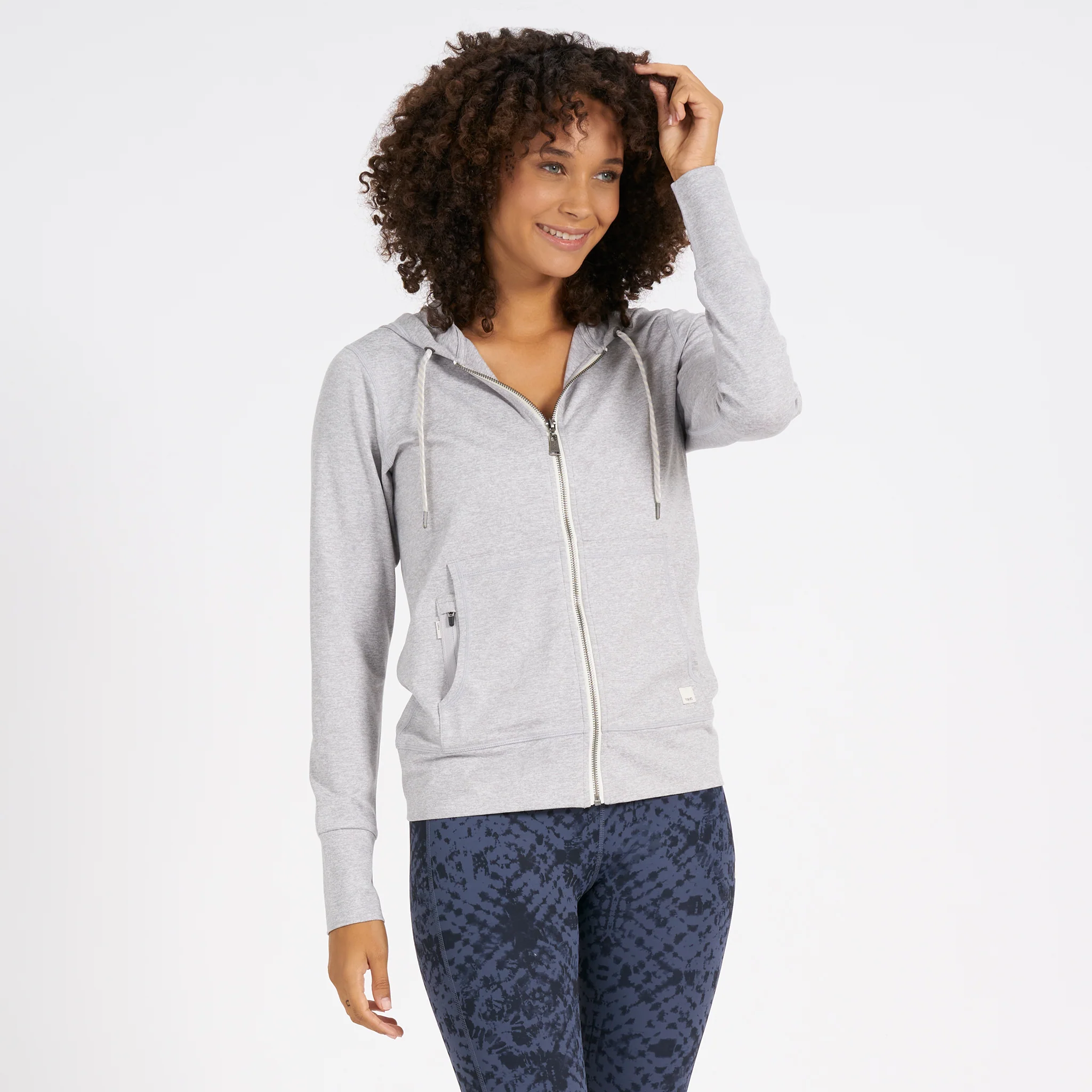 13829-halo-performance-hoodie-pale-grey-heather-1.webp Halo Performance Hoodie | Pale Grey Heather