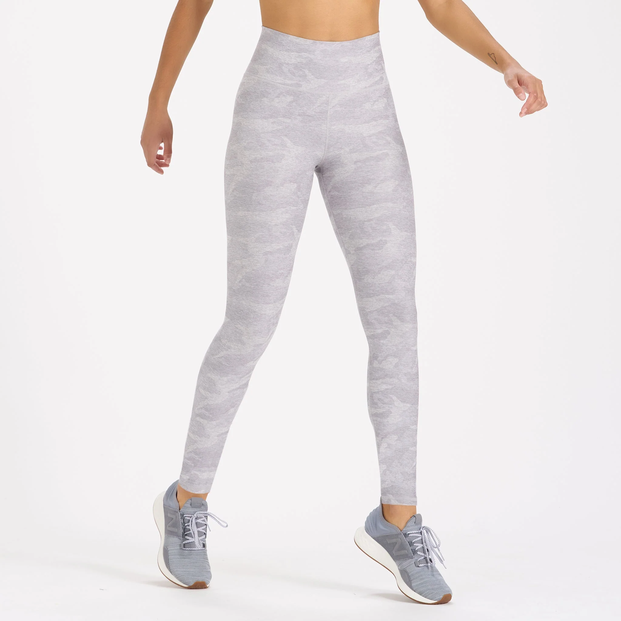 13877-clean-elevation-legging-long-pale-heather-camo-1.webp Clean Elevation Legging-Long | Pale Heather Camo