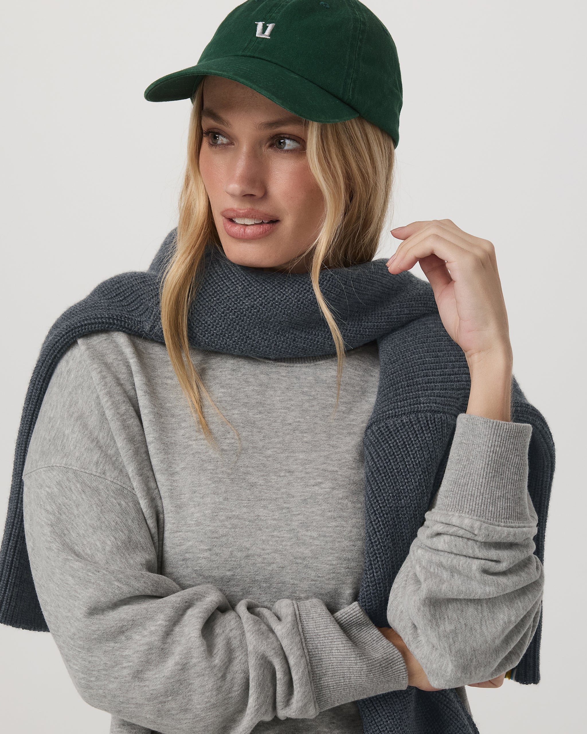 Sedona Weekender Crew | Light Heather Grey