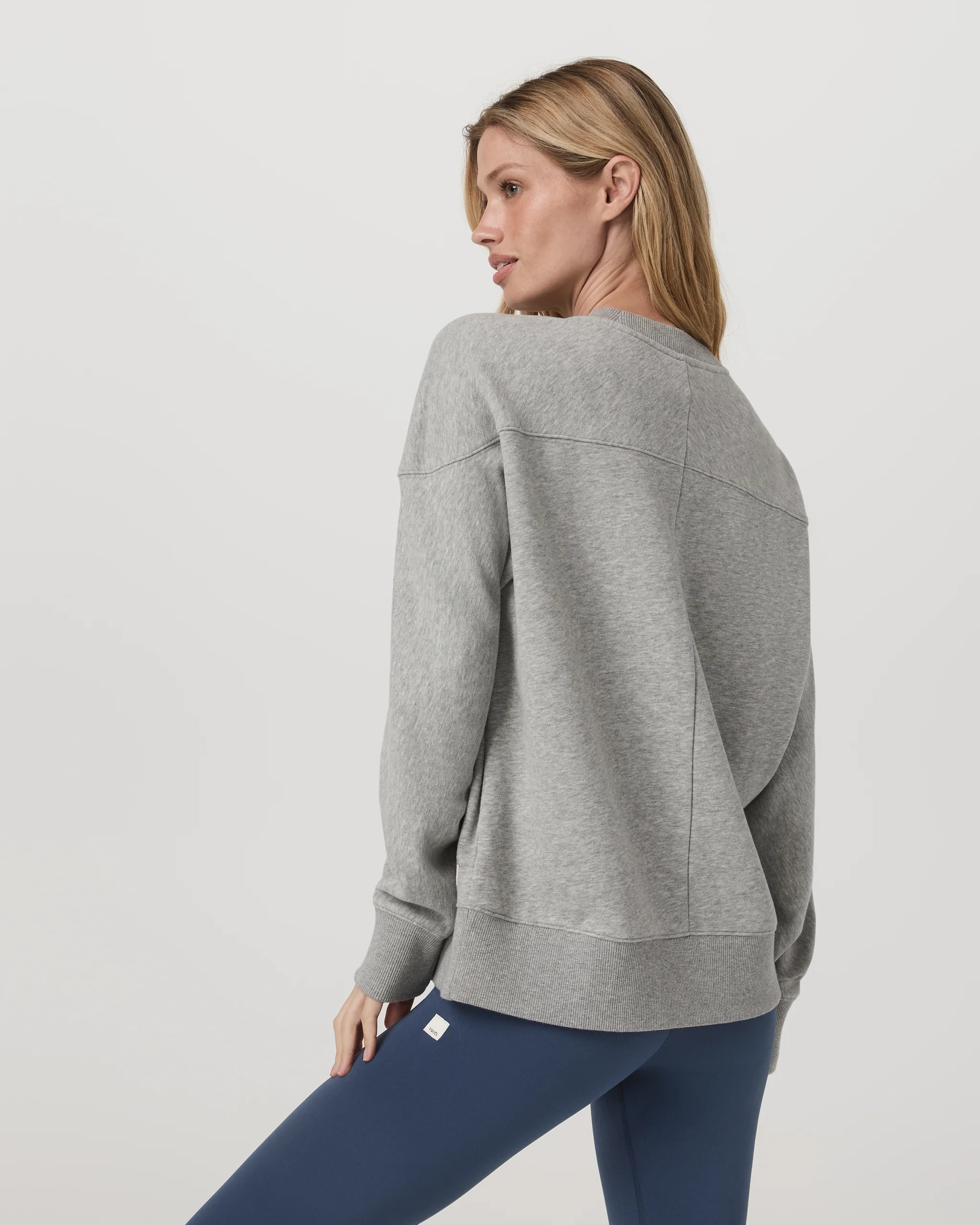Sedona Weekender Crew | Light Heather Grey
