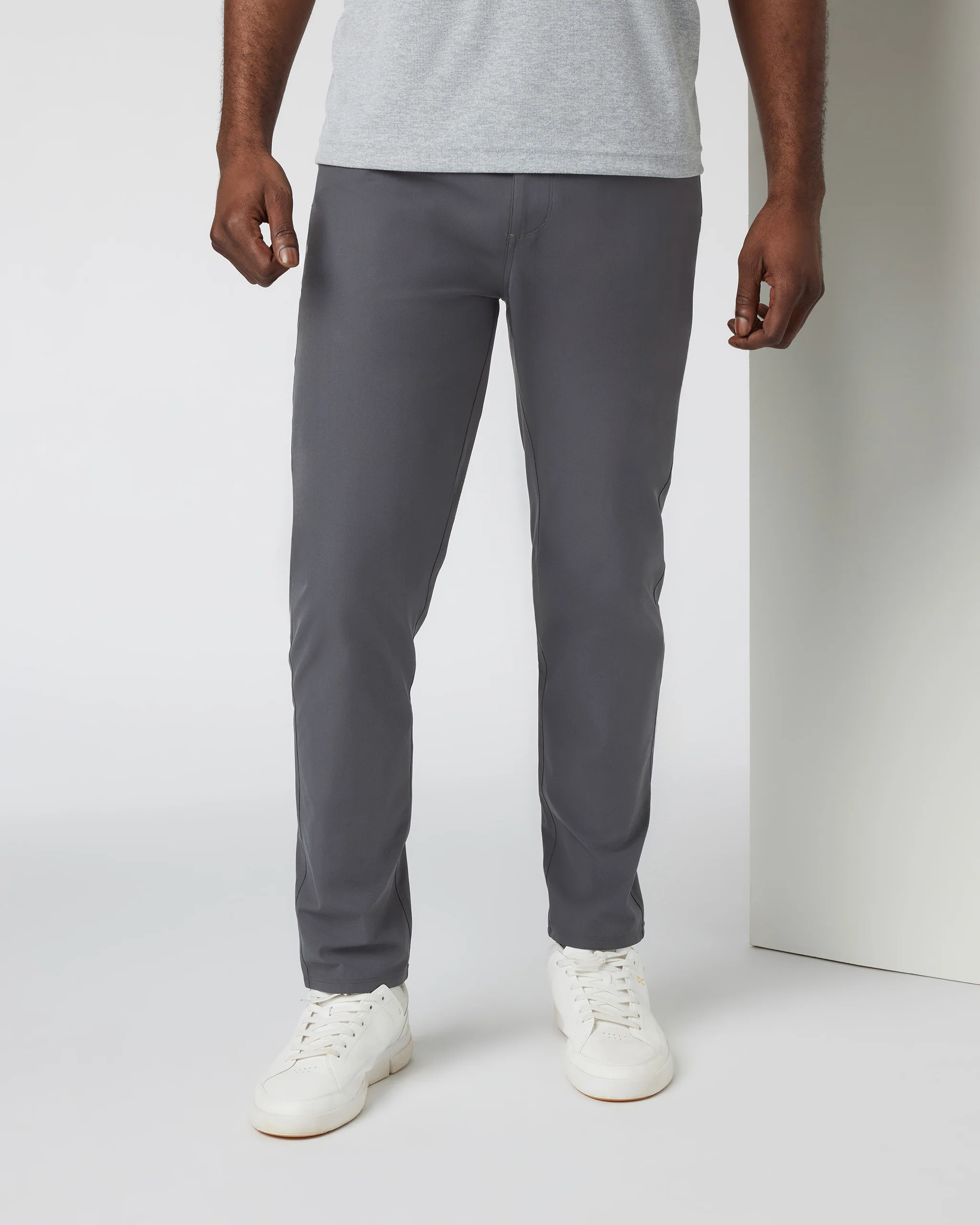14735-vuori-metatm-pant-athletic-slim-fit-30-charcoal-1.webp Vuori Meta™ Pant Athletic Slim Fit 30" | Charcoal
