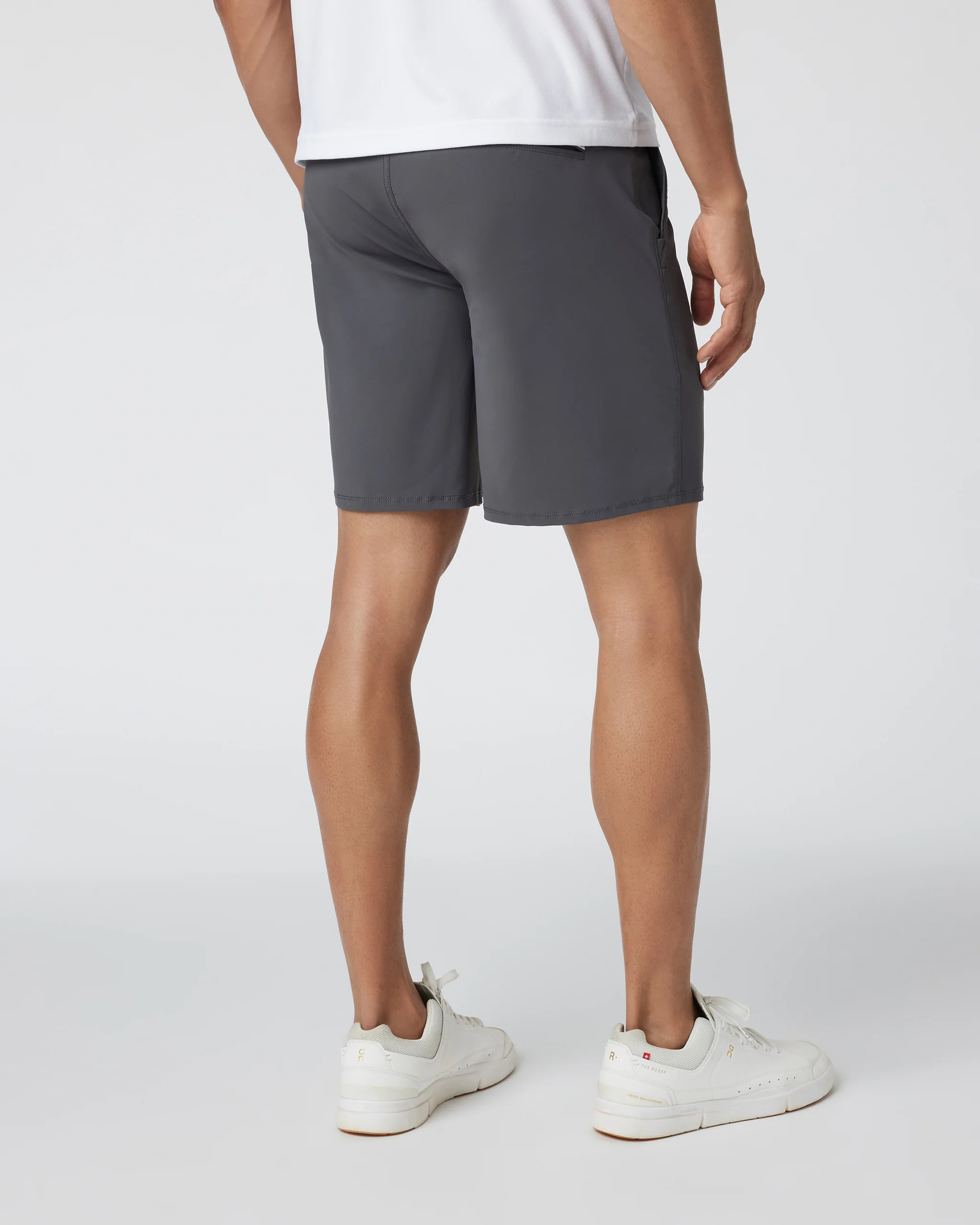 Vuori Meta™ Short 8" | Charcoal