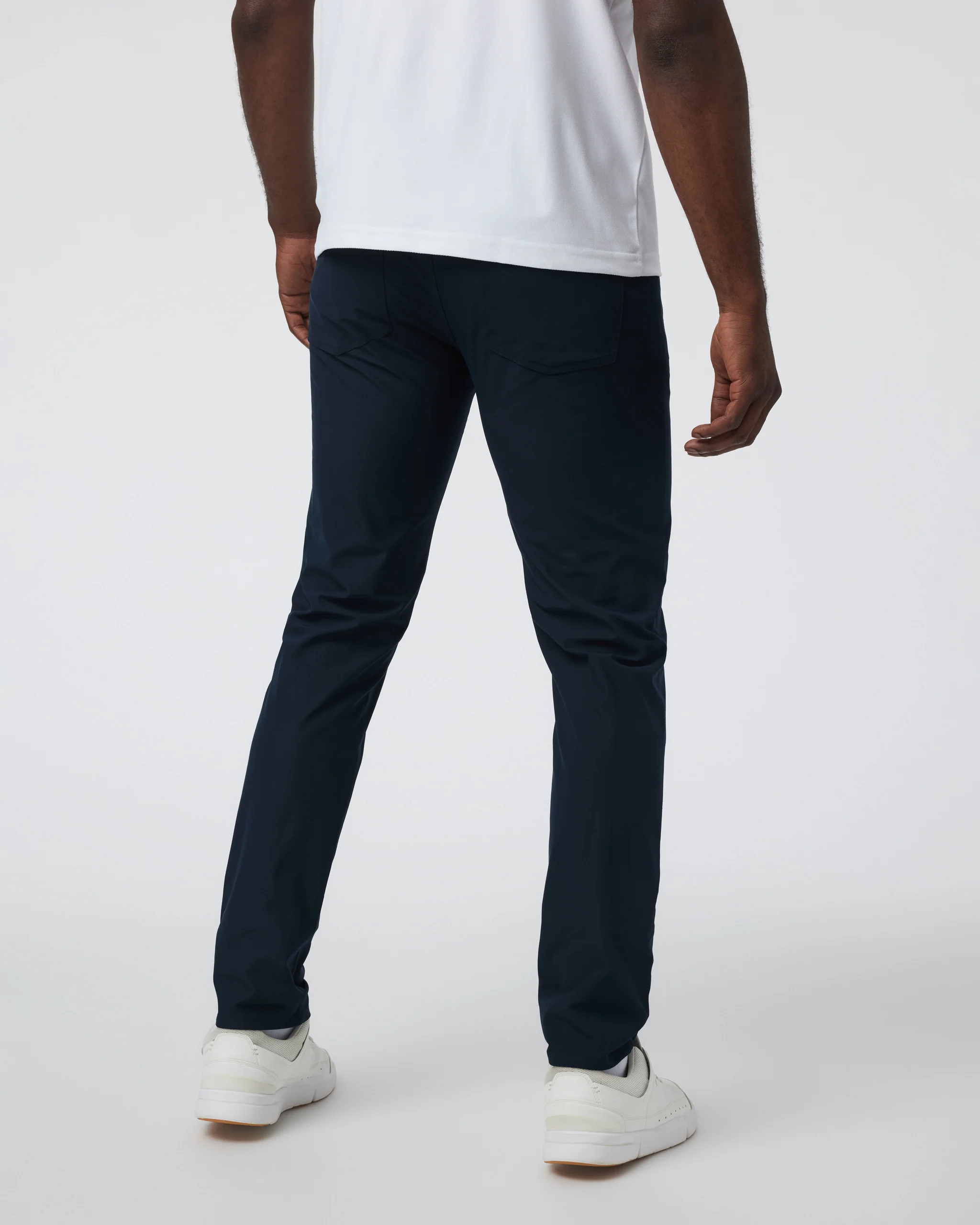 14791-vuori-metatm-pant-athletic-slim-fit-30-ink-4.webp Vuori Meta™ Pant Athletic Slim Fit 30” | Ink