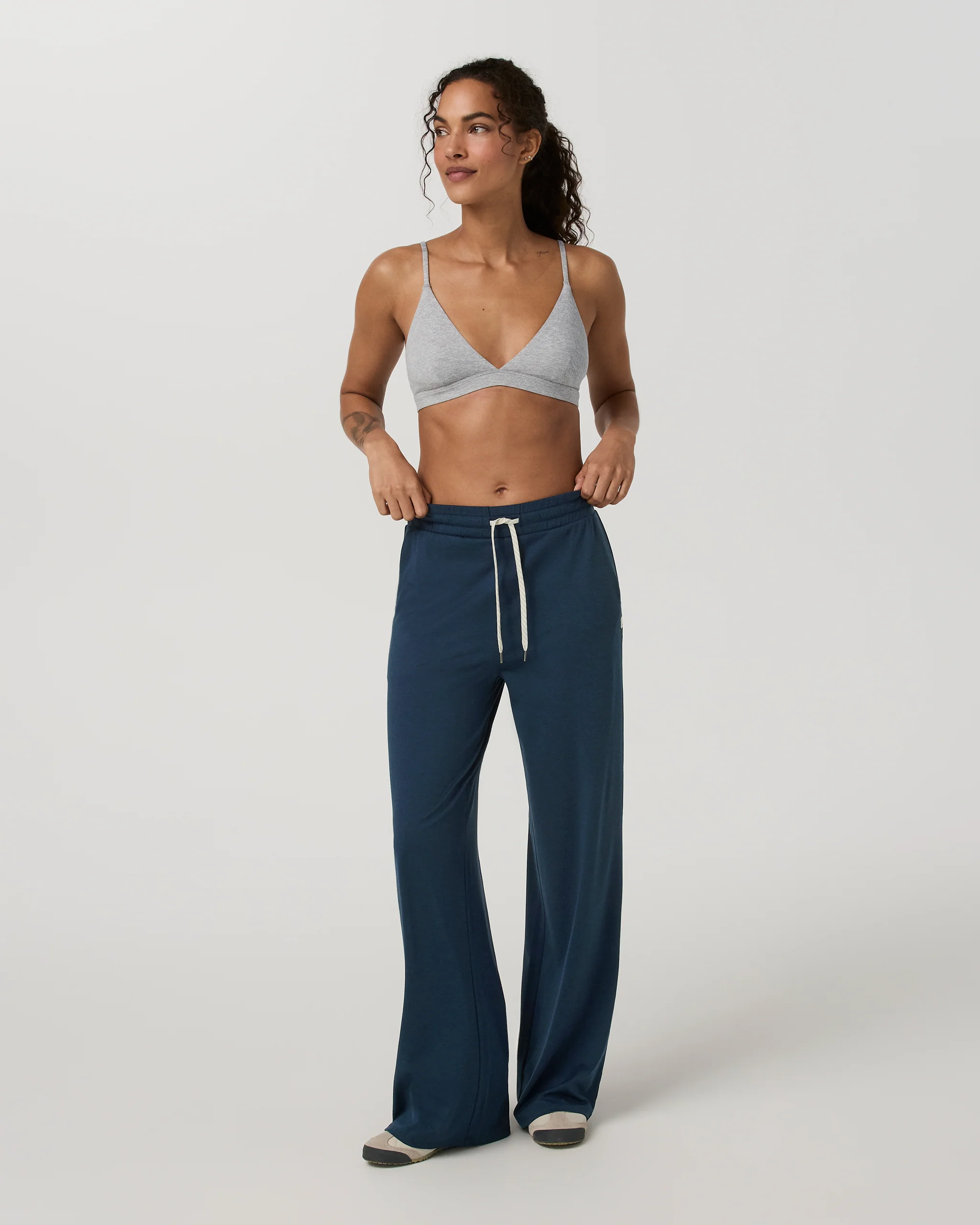 15406-halo-essential-wideleg-pant-short-blue-coast-heather-1.webp Halo Essential Wideleg Pant - Short | Blue Coast Heather