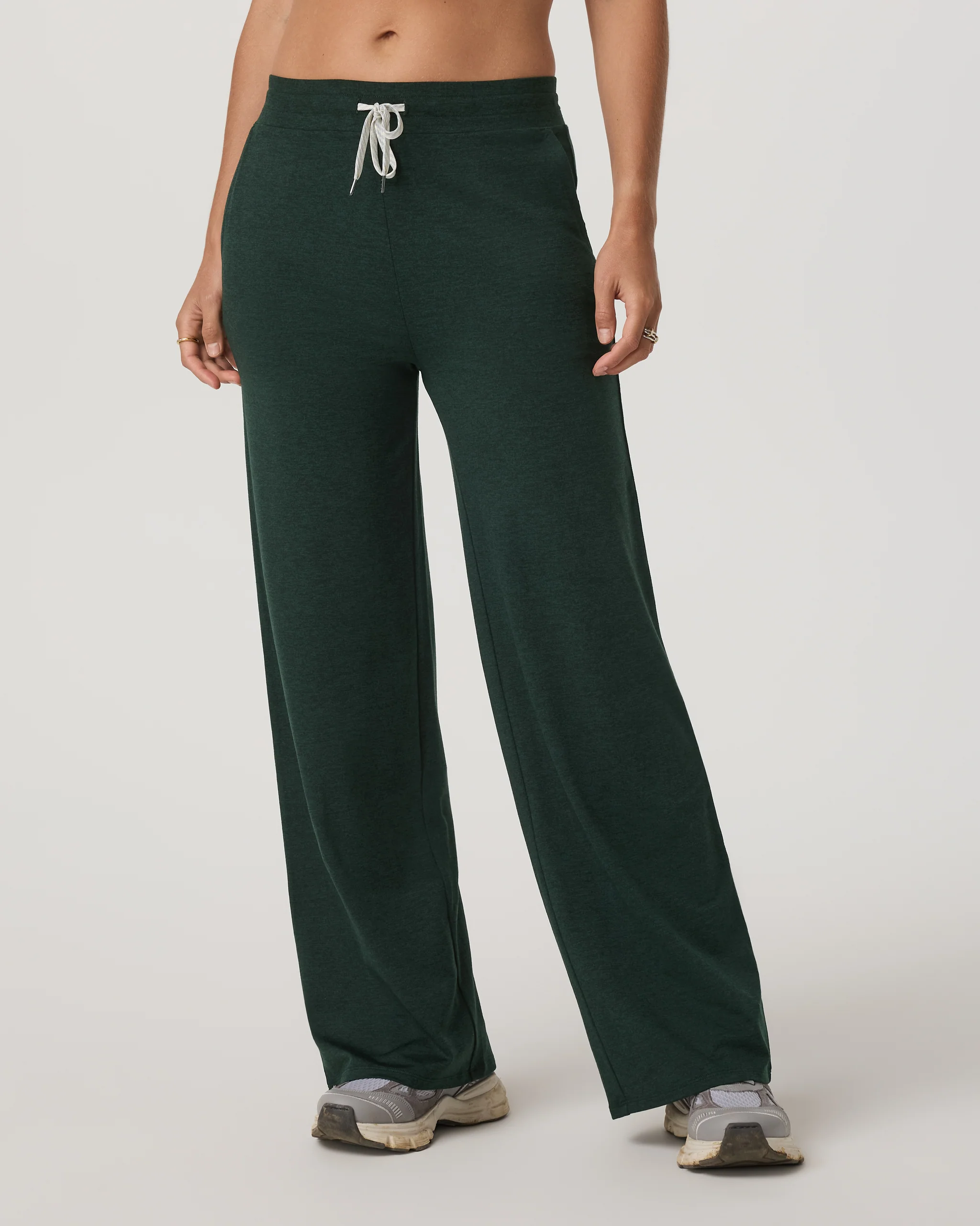 15488-halo-essential-wideleg-pant-evergreen-heather-4.webp Halo Essential Wideleg Pant | Evergreen Heather