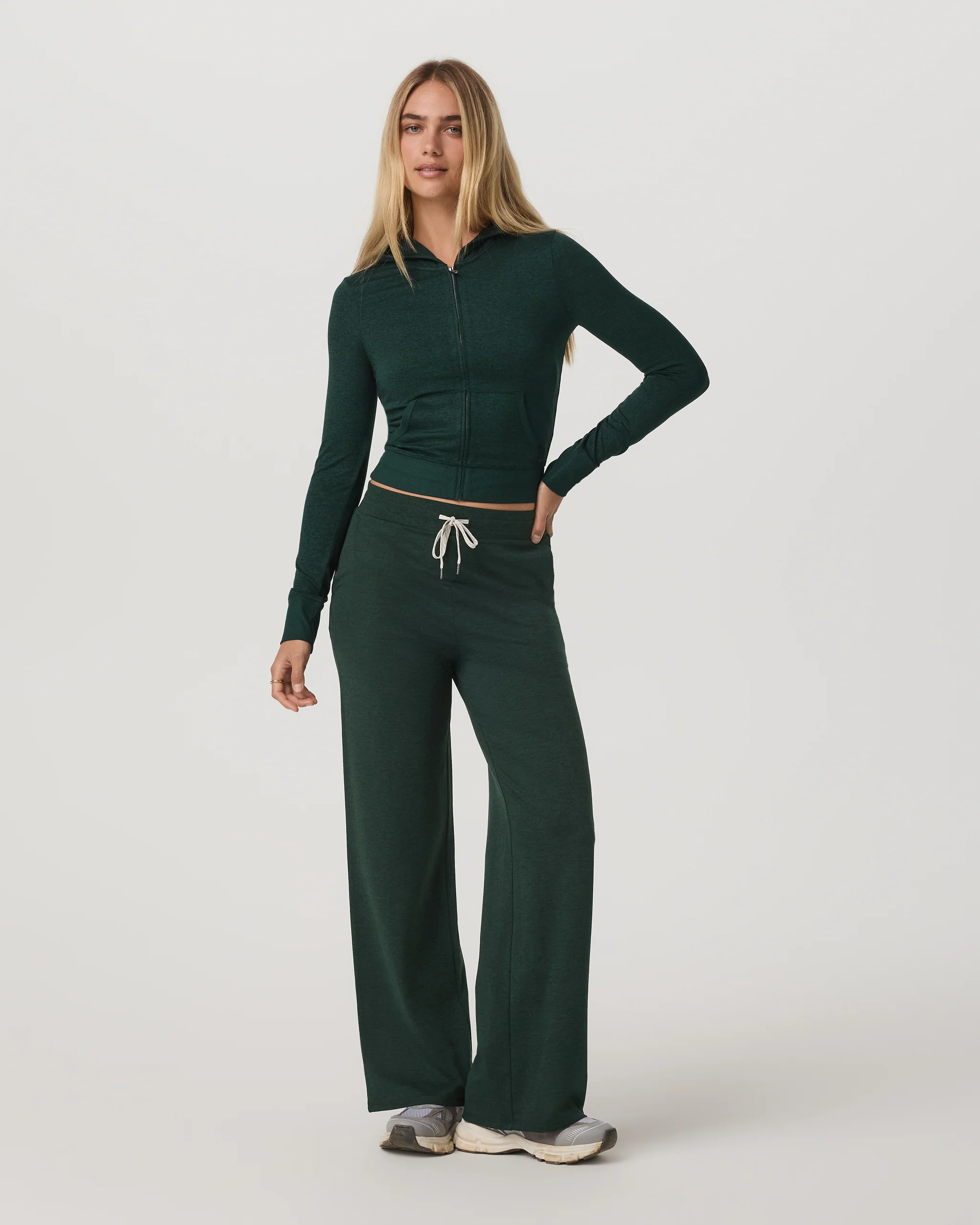 15488-halo-essential-wideleg-pant-evergreen-heather-5.webp Halo Essential Wideleg Pant | Evergreen Heather
