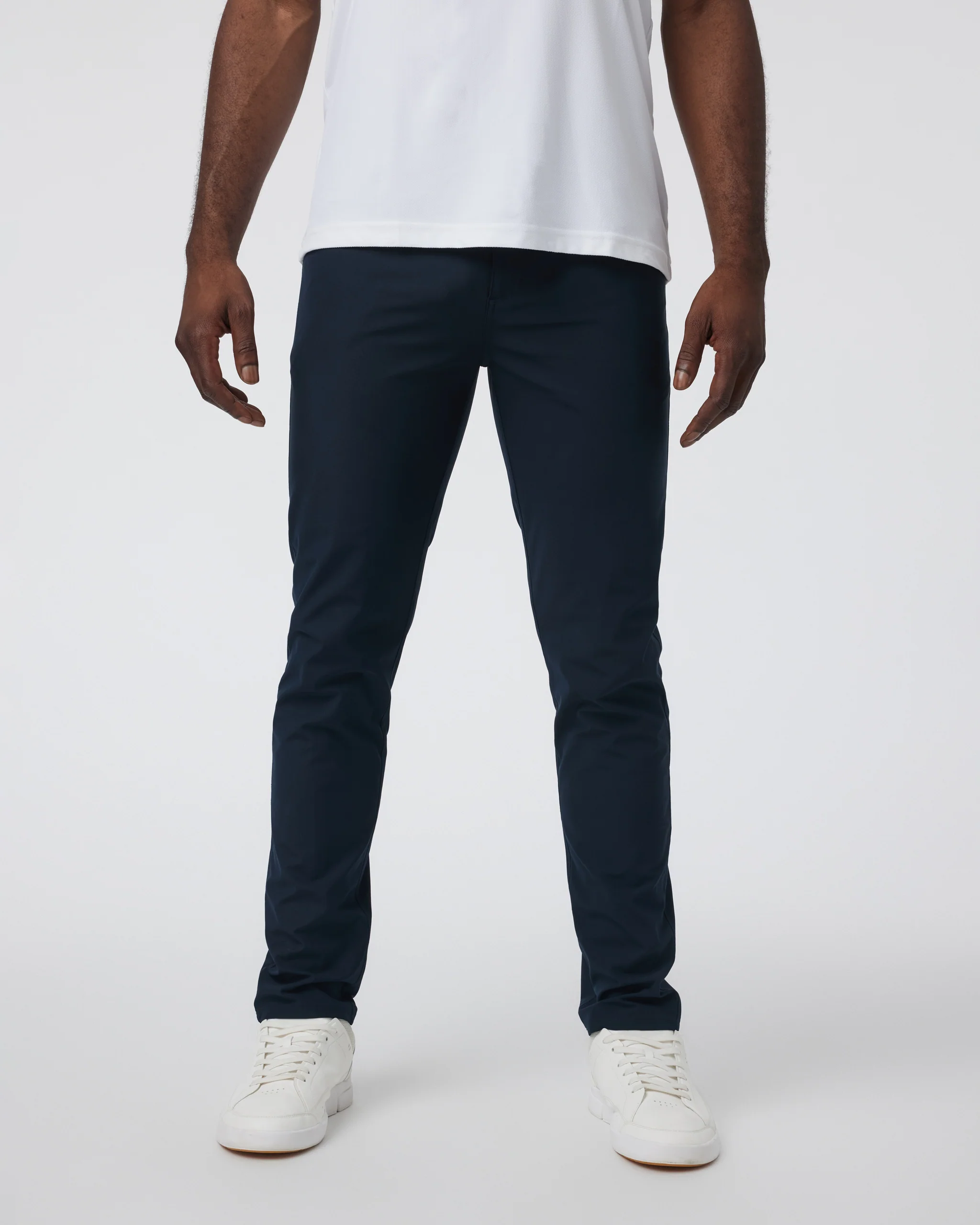 15812-vuori-metatm-pant-athletic-slim-fit-34-ink-1.webp Vuori Meta™ Pant Athletic Slim Fit 34” | Ink