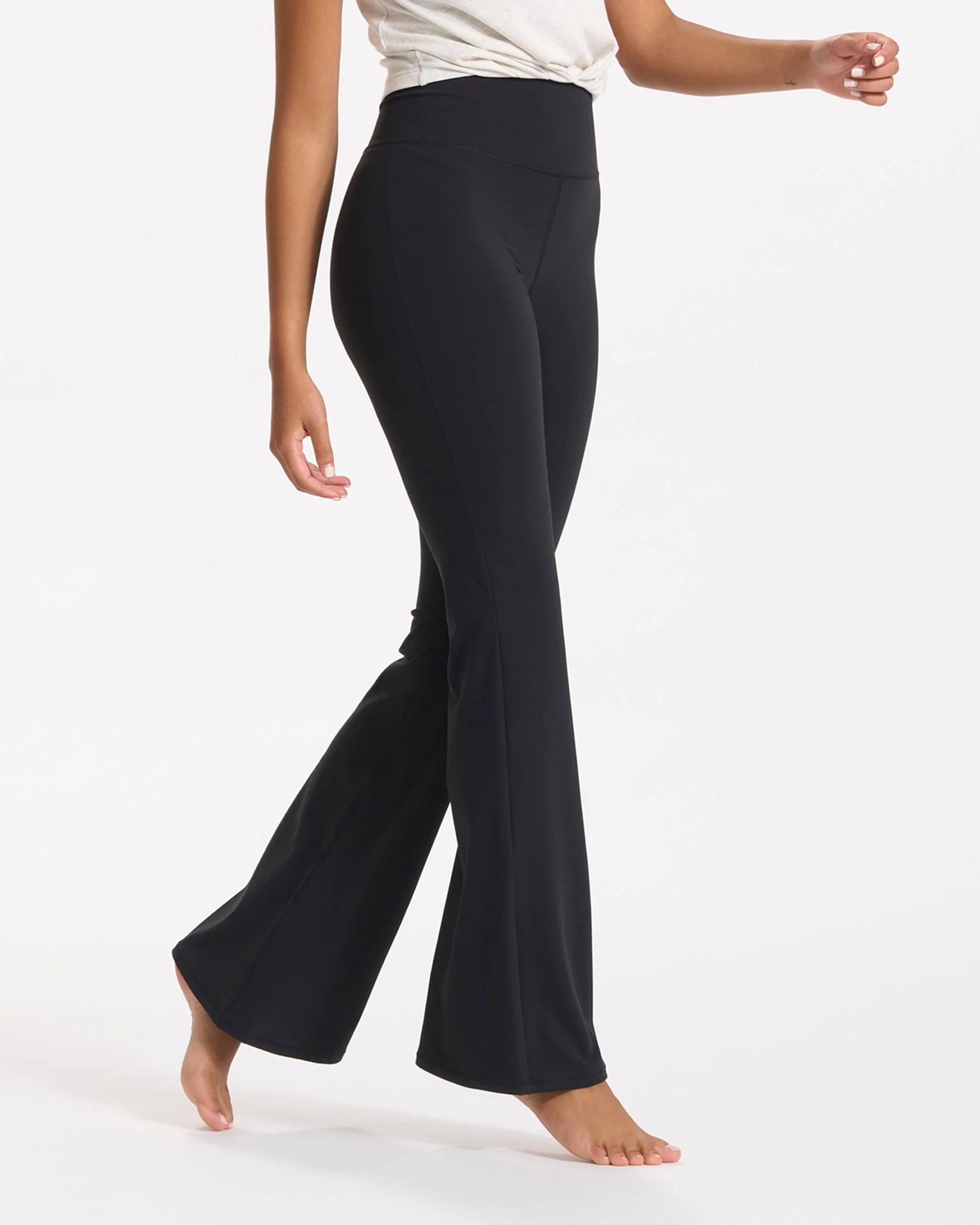 Studio Flare | Black