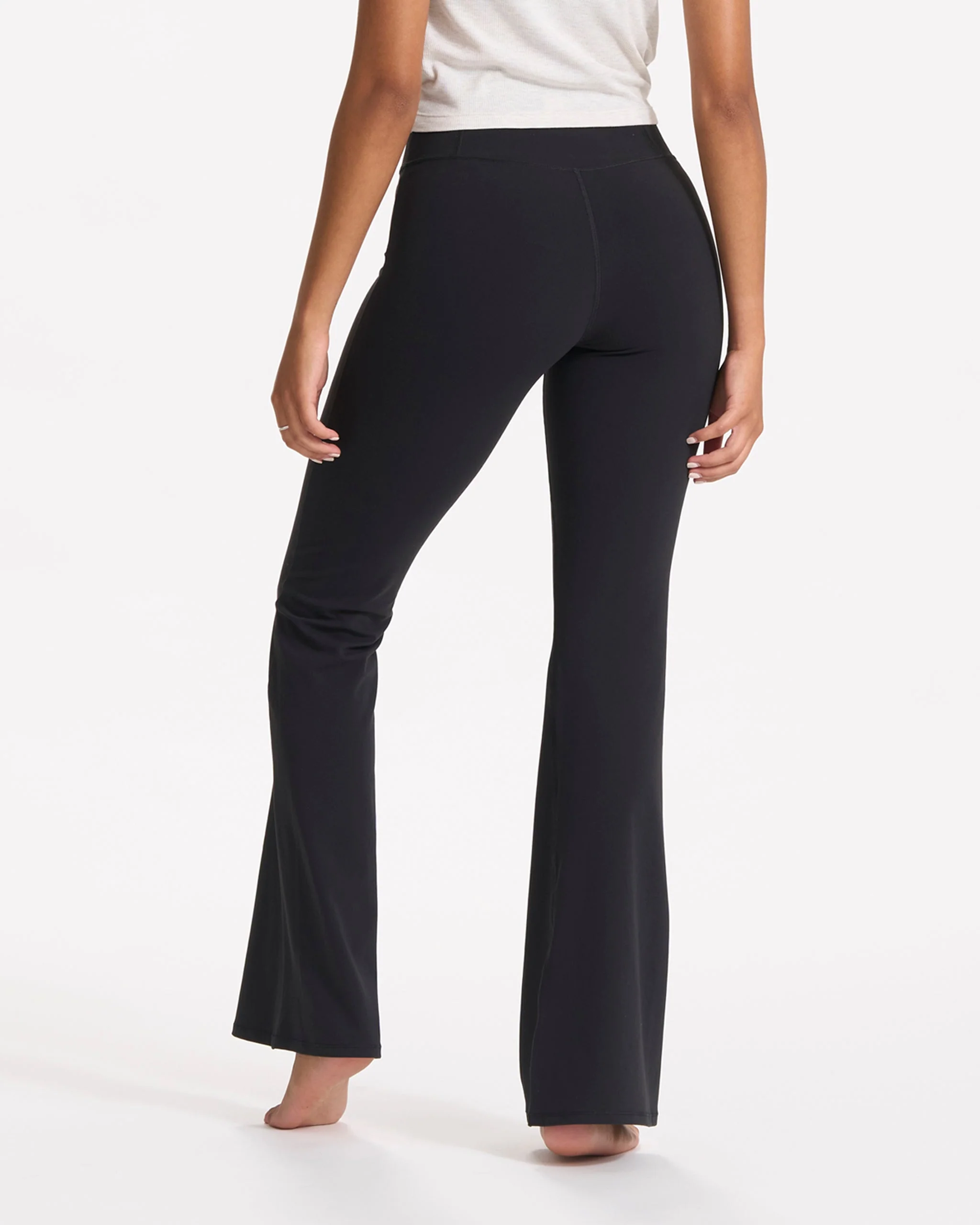 Studio Flare | Black