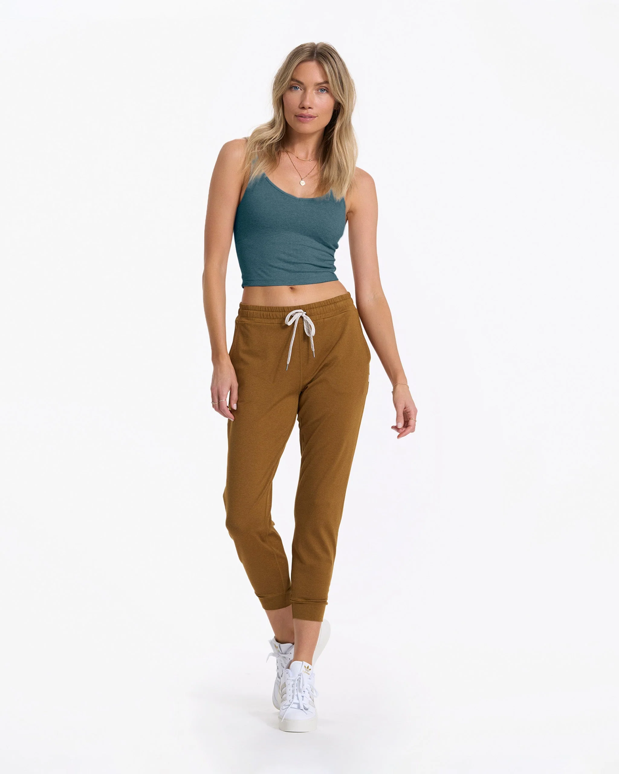 16090-halo-performance-crop-stone-heather-4.webp Halo Performance Crop | Stone Heather