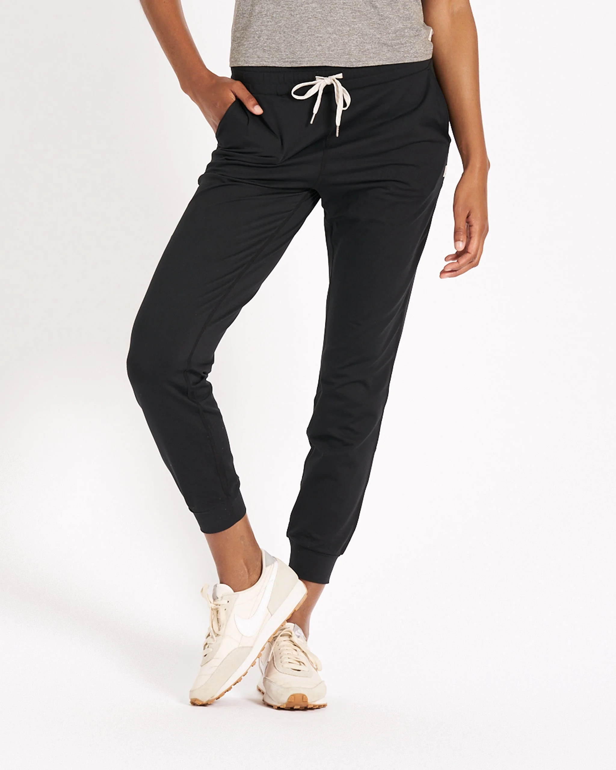 162-performance-jogger-long-black-1.webp Performance Jogger - Long | Black