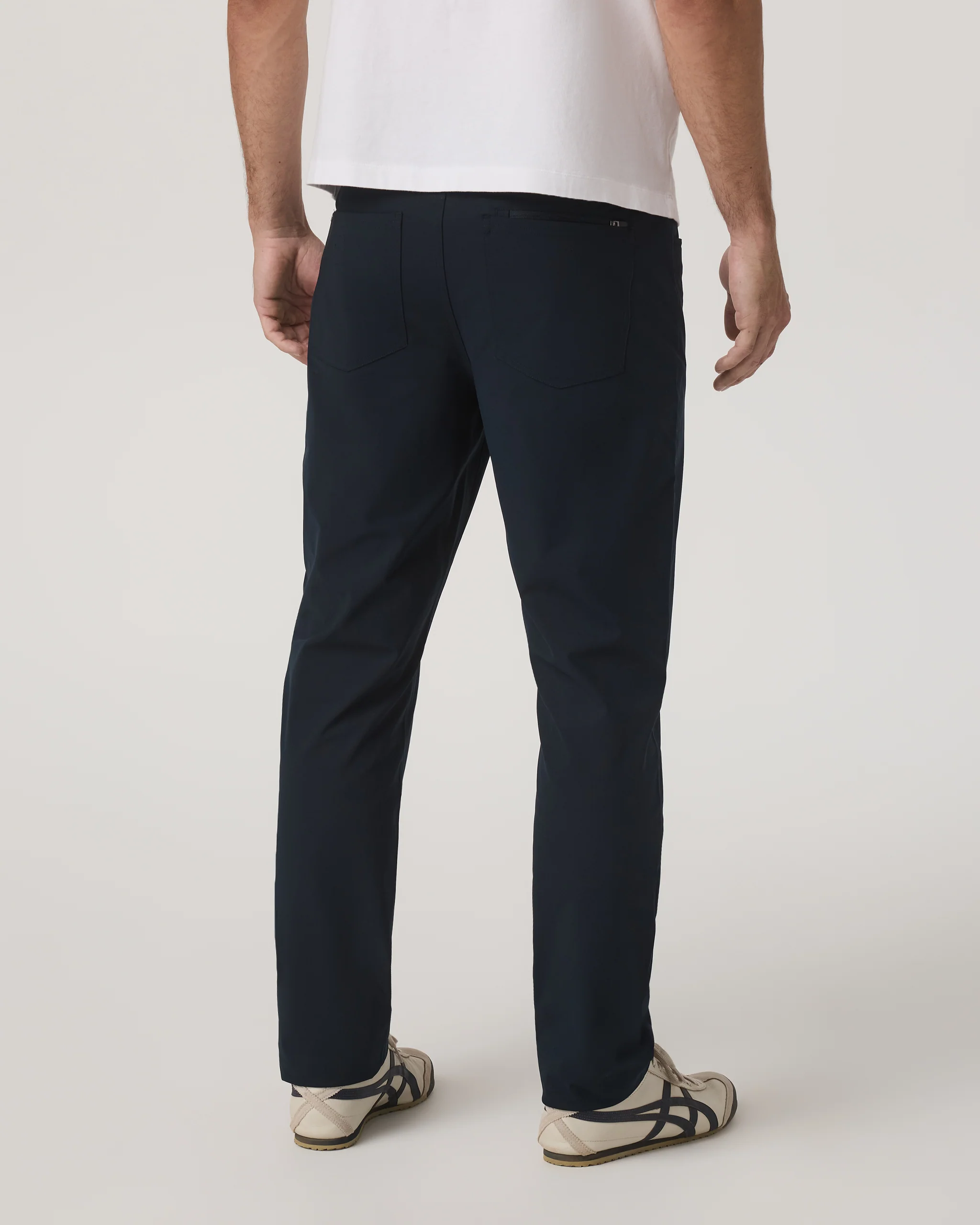 Vuori Meta™ Pant Classic Fit 32" | Ink