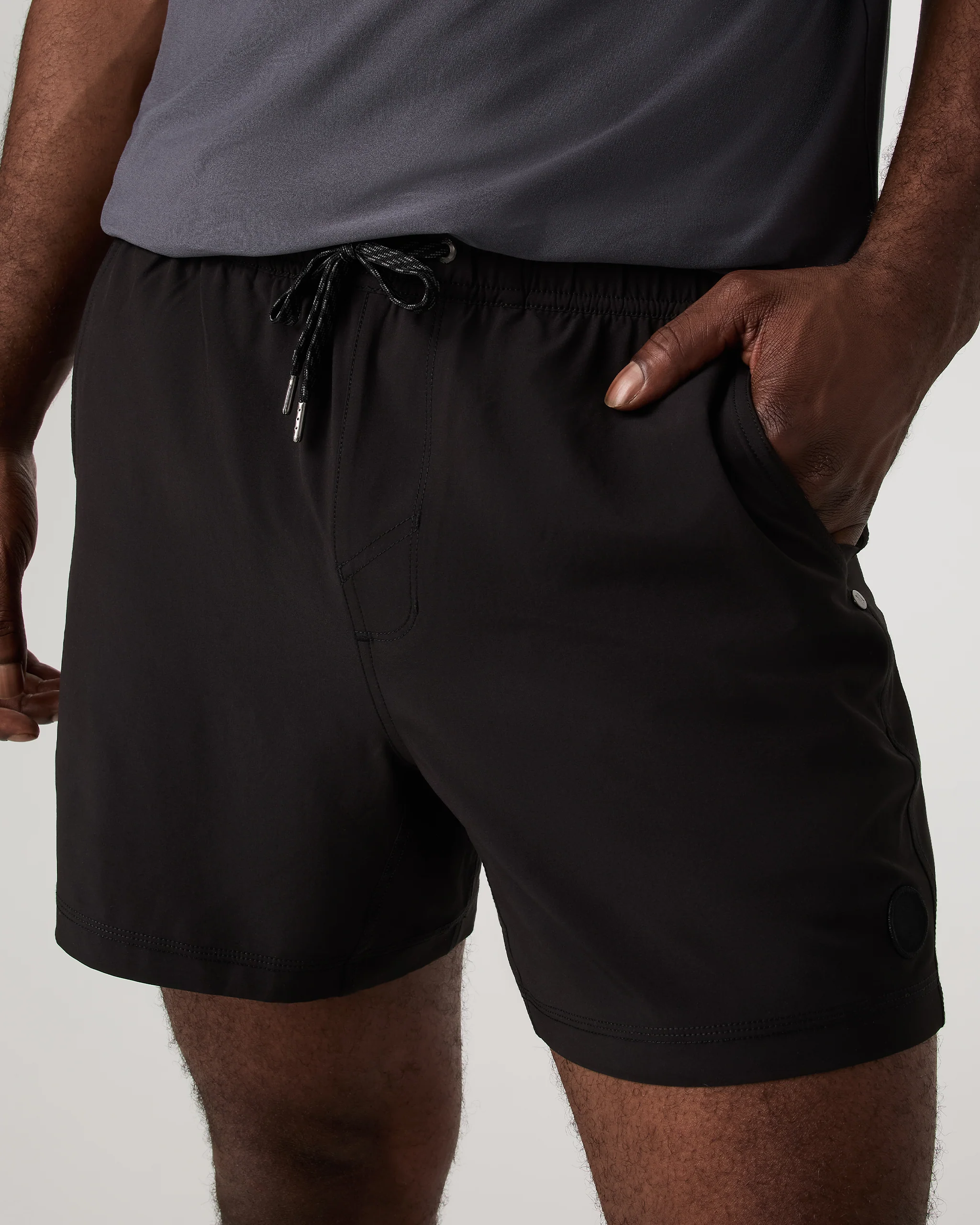16291-kore-short-lined-5-black-tonal-1.webp Kore Short Lined 5" | Black Tonal