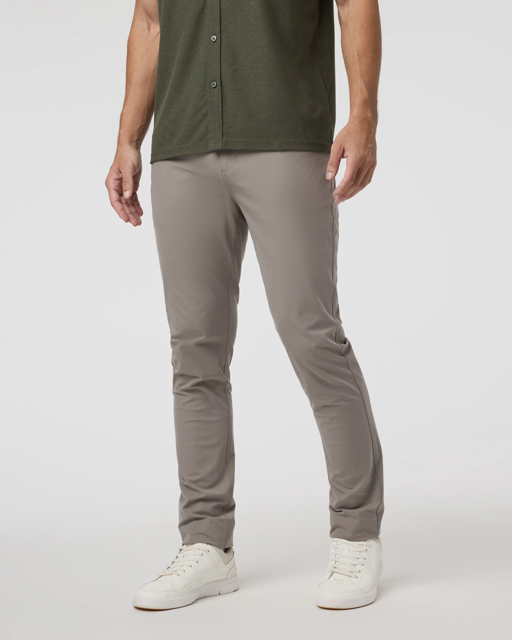 Vuori Meta™ Pant Athletic Slim Fit 32" | Mocha