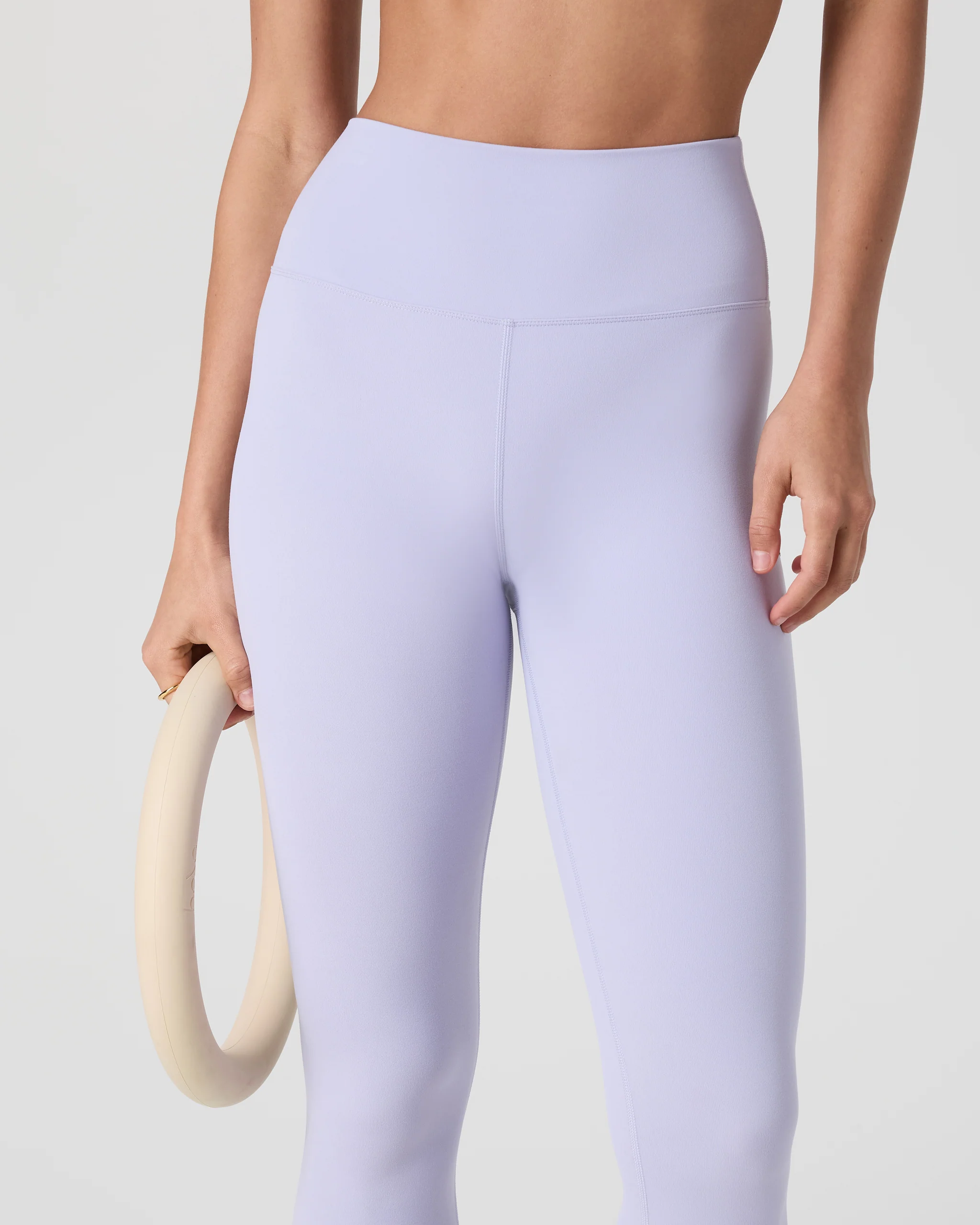 1757-vuori-allthefeelstm-legging-long-lavender-mist-4.webp Vuori AllTheFeels™ Legging - Long | Lavender Mist