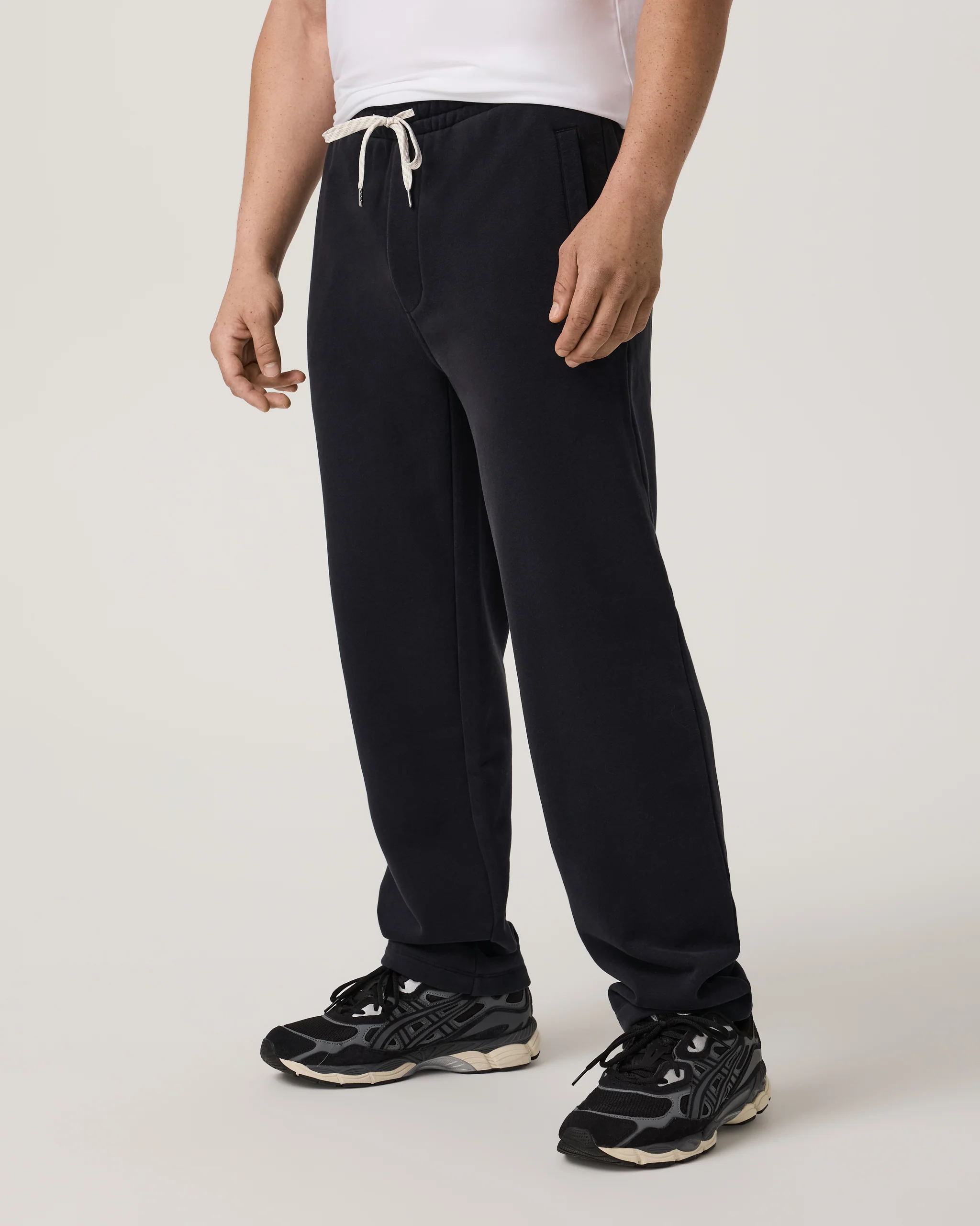 Seaside Straight Leg Sweatpant 30” | Black