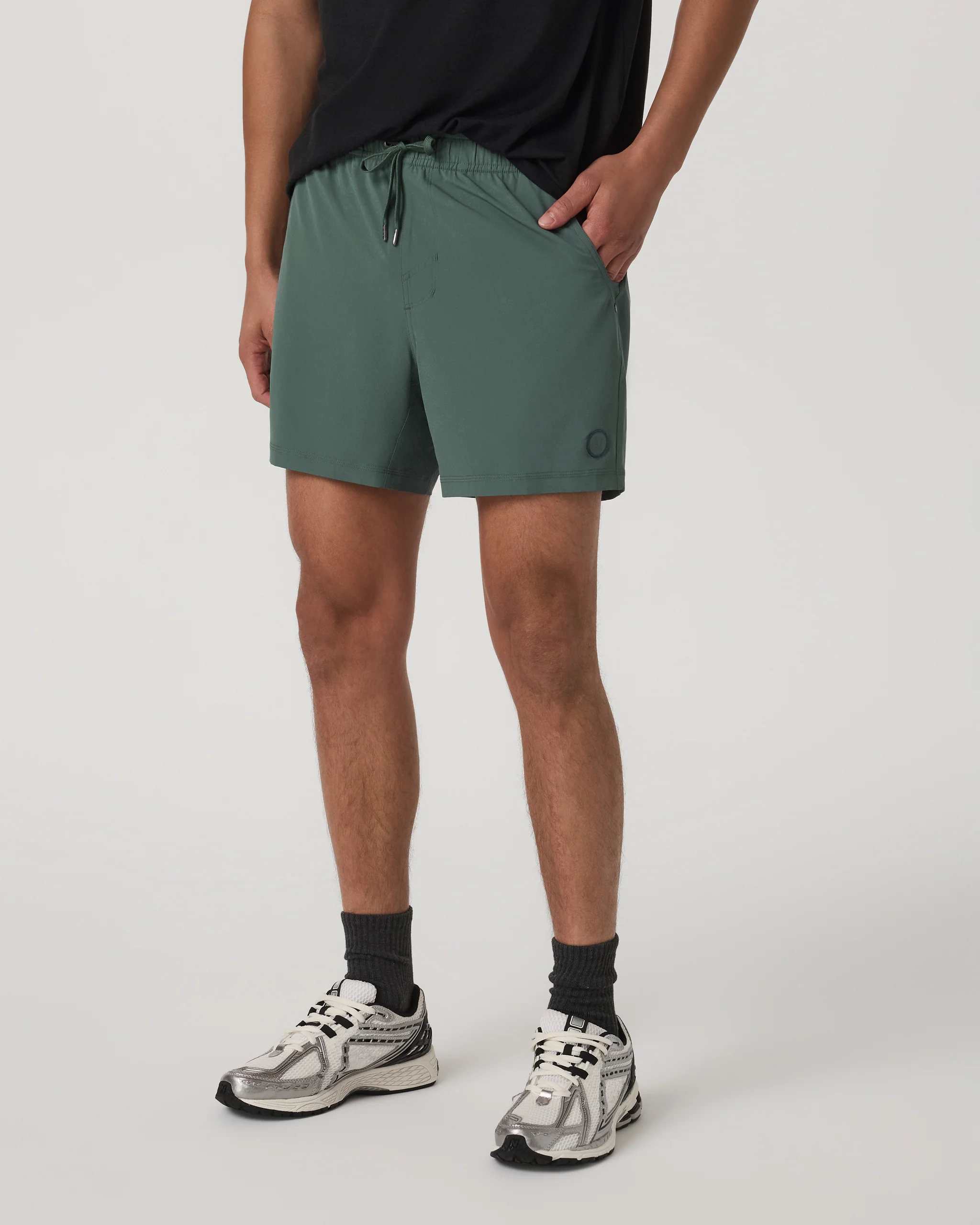 19387-kore-short-lined-5-agate-green-tonal-1.webp Kore Short Lined 5" | Agate Green Tonal