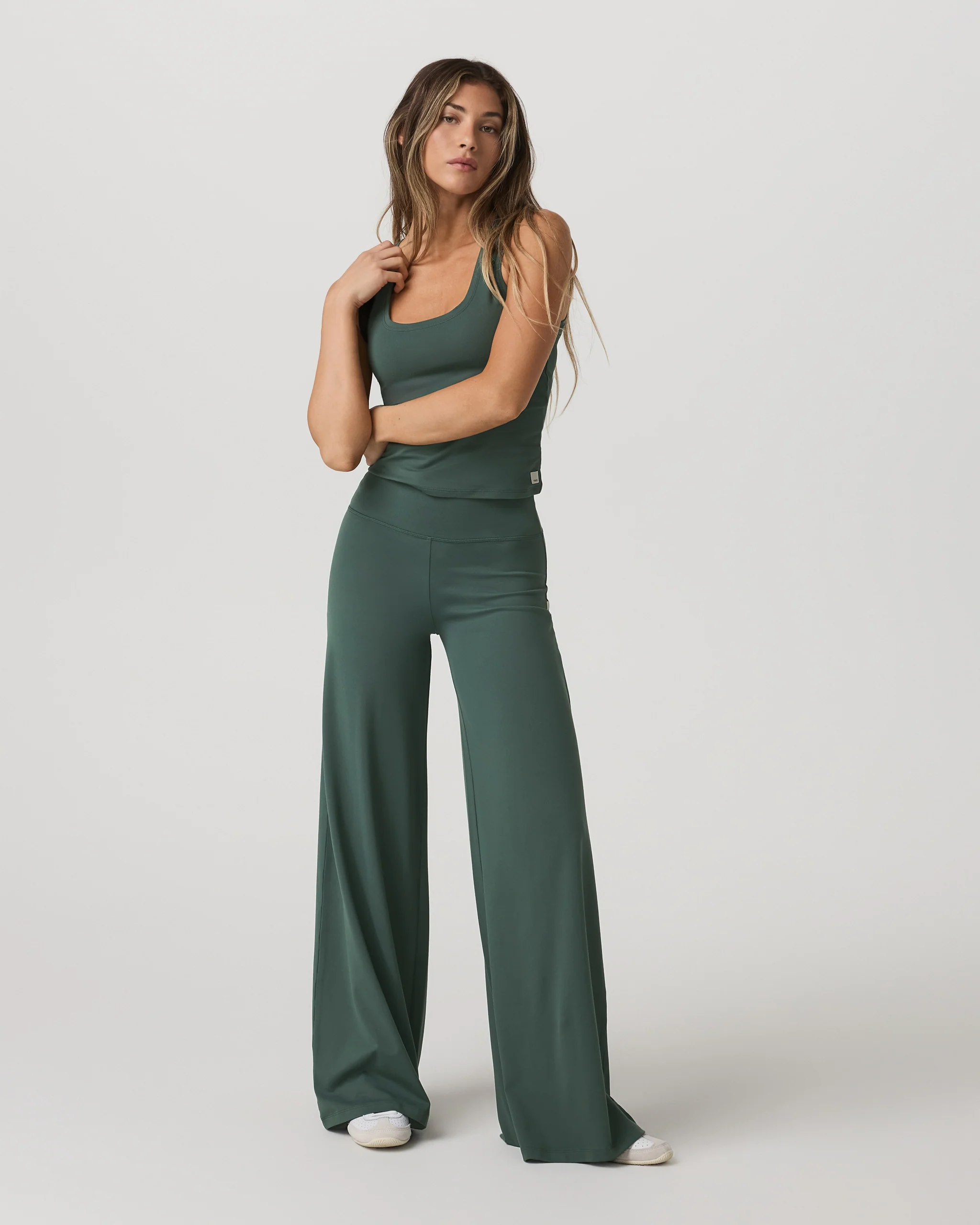 Halo Essential Scoop Tank | Agate Green
