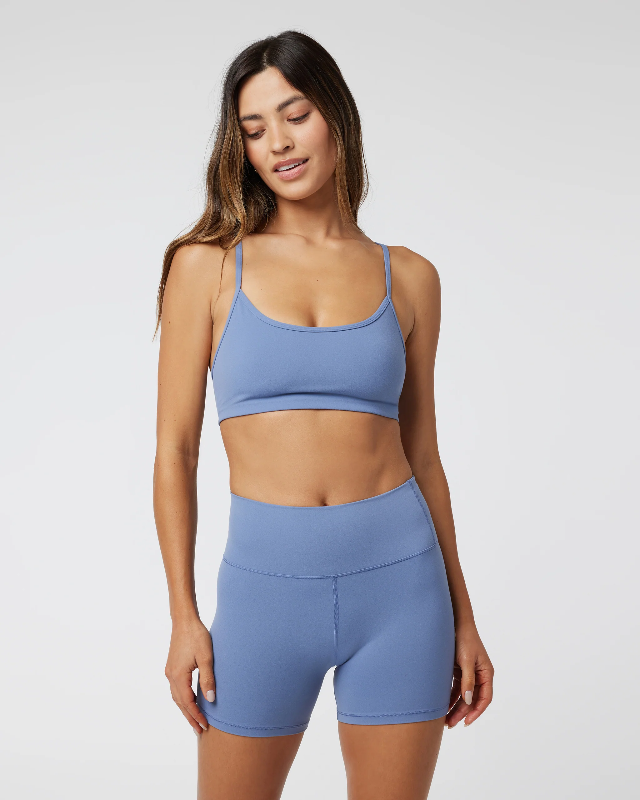 2029-vuori-allthefeelstm-bra-blue-quartz-4.webp Vuori AllTheFeels™ Bra | Blue Quartz