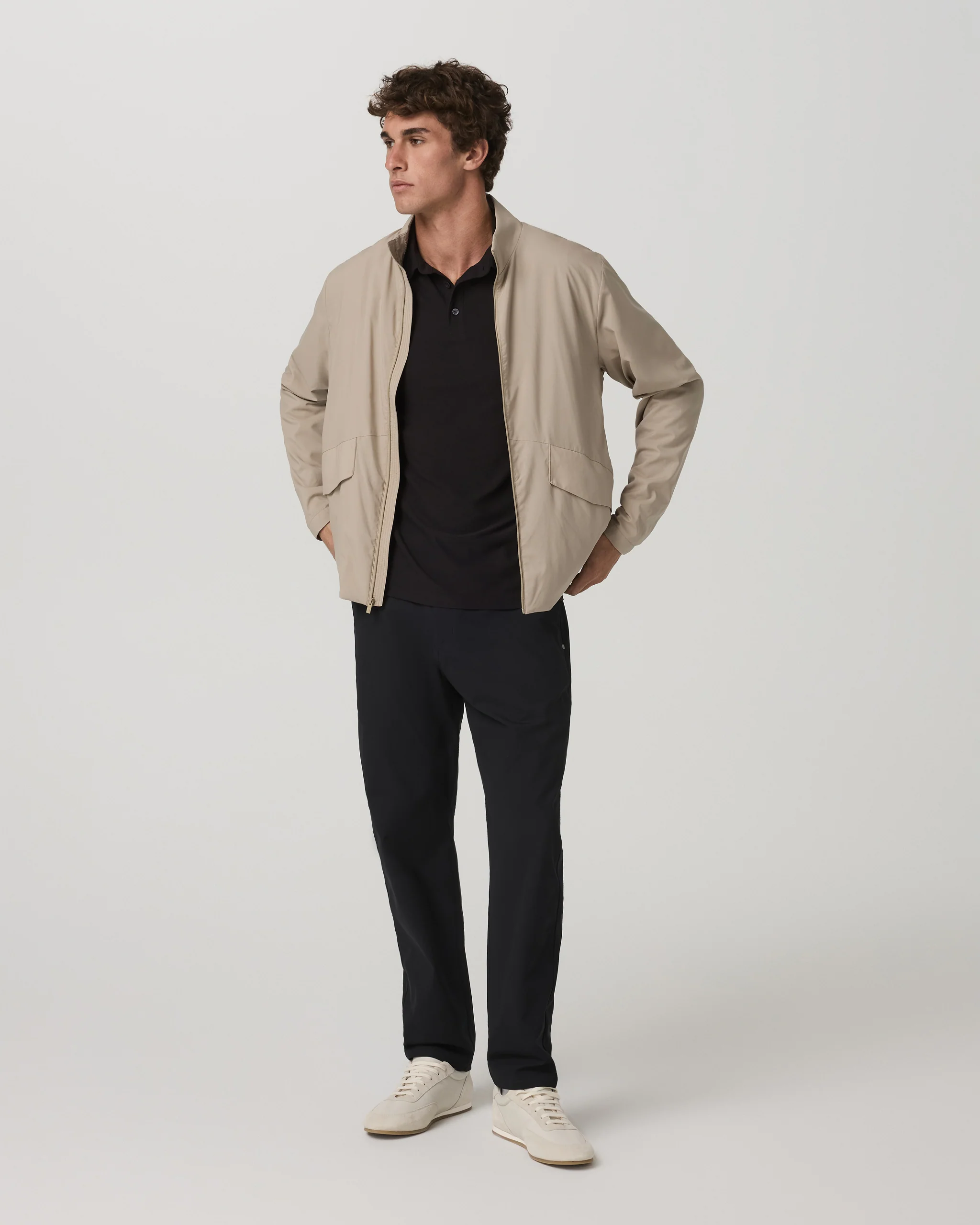 20495-vuori-metatm-trouser-classic-fit-30-black-4.webp Vuori Meta™ Trouser Classic Fit 30" | Black