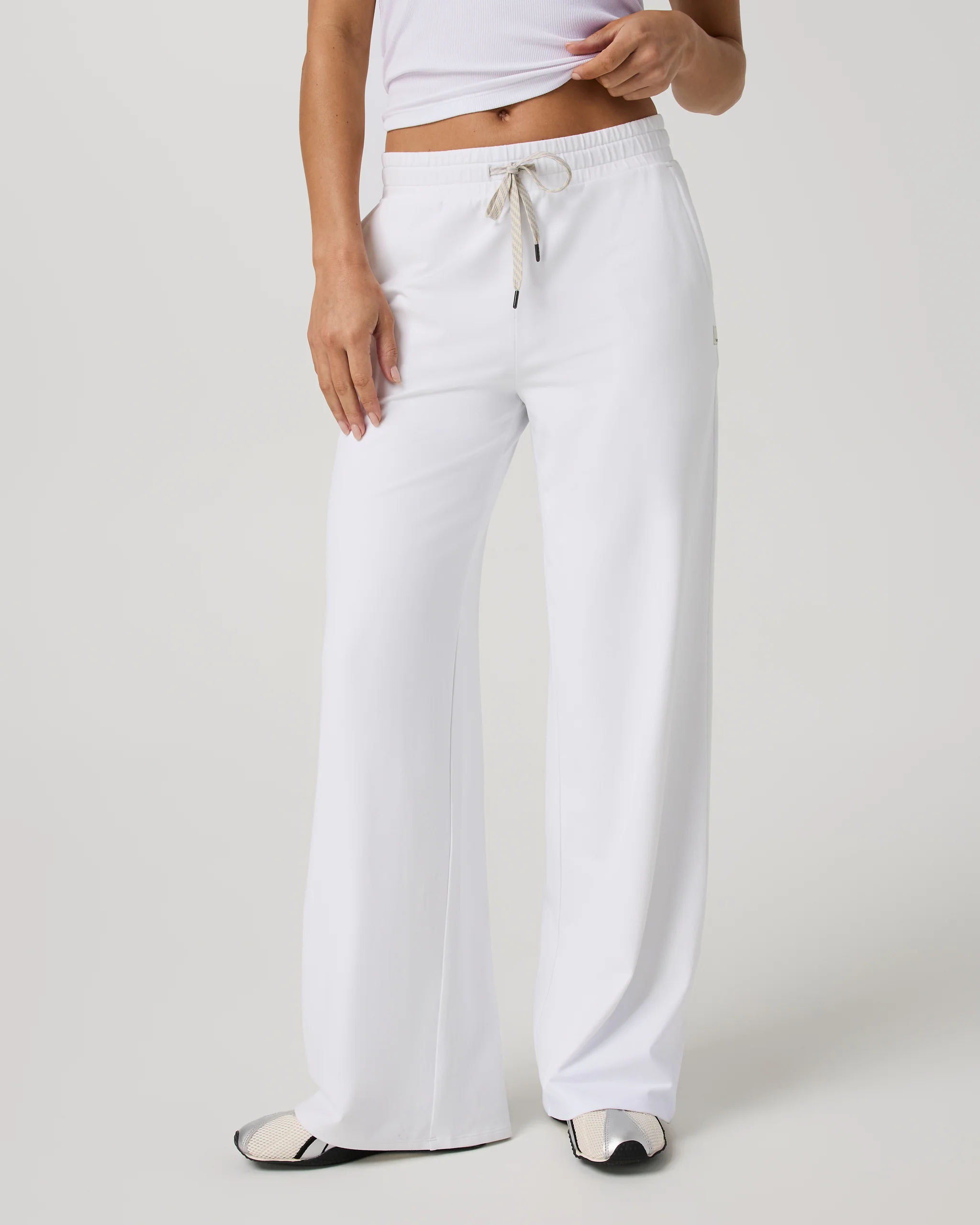 Halo Essential Wideleg Pant - Short | White