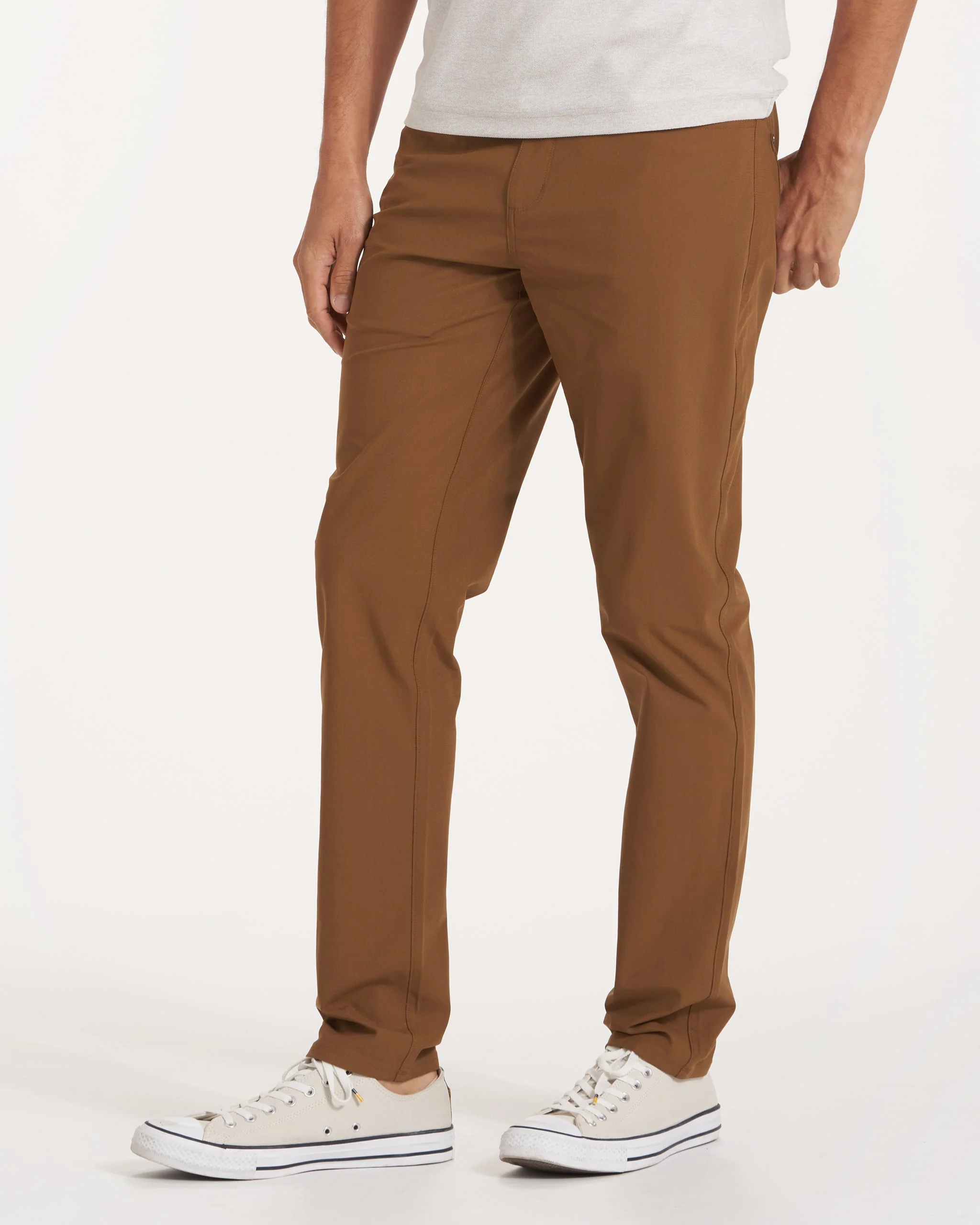 Vuori Meta™ Pant Athletic Slim Fit 30" | Tobacco