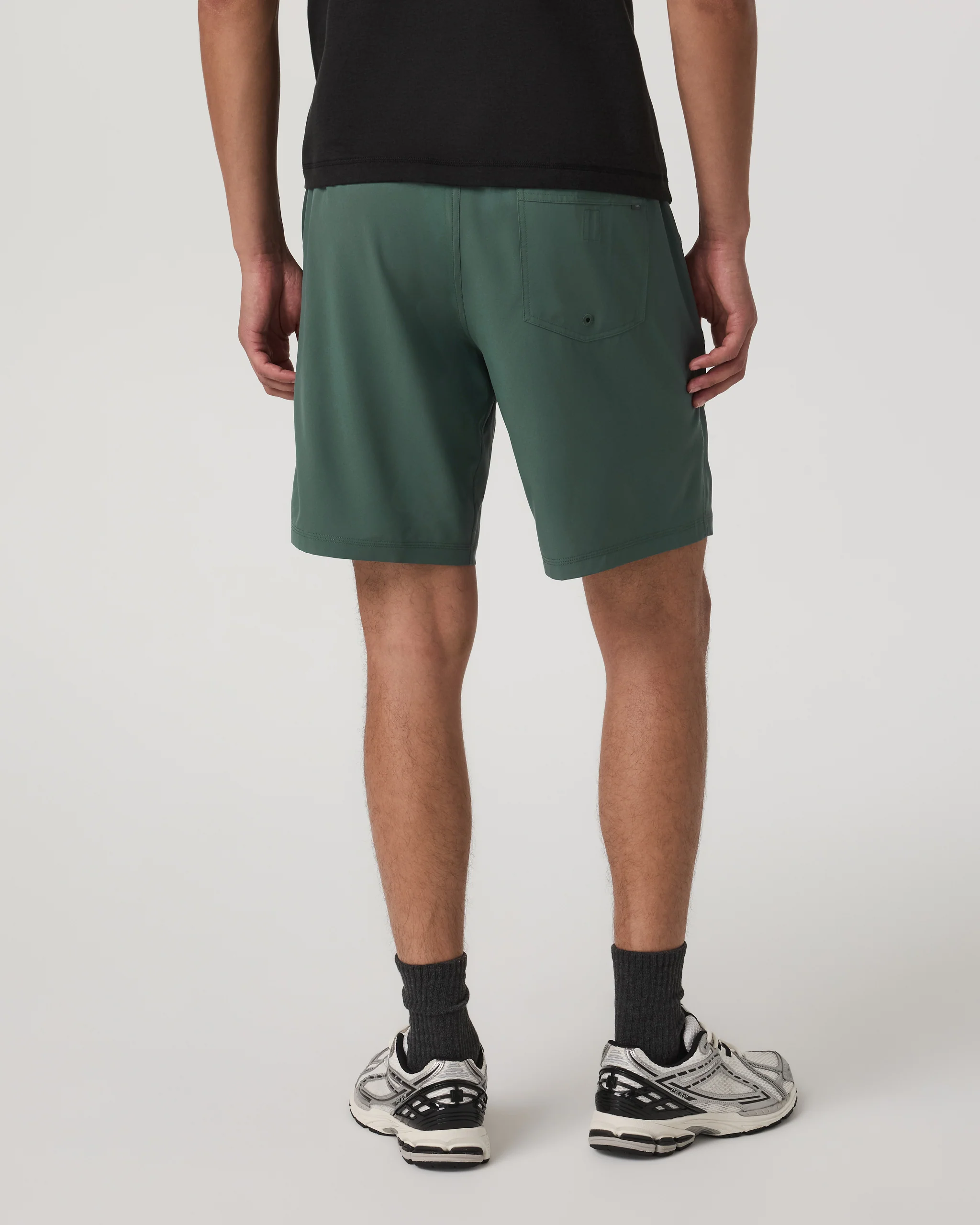 21584-kore-short-unlined-9-agate-green-tonal-3.webp Kore Short Unlined 9" | Agate Green Tonal
