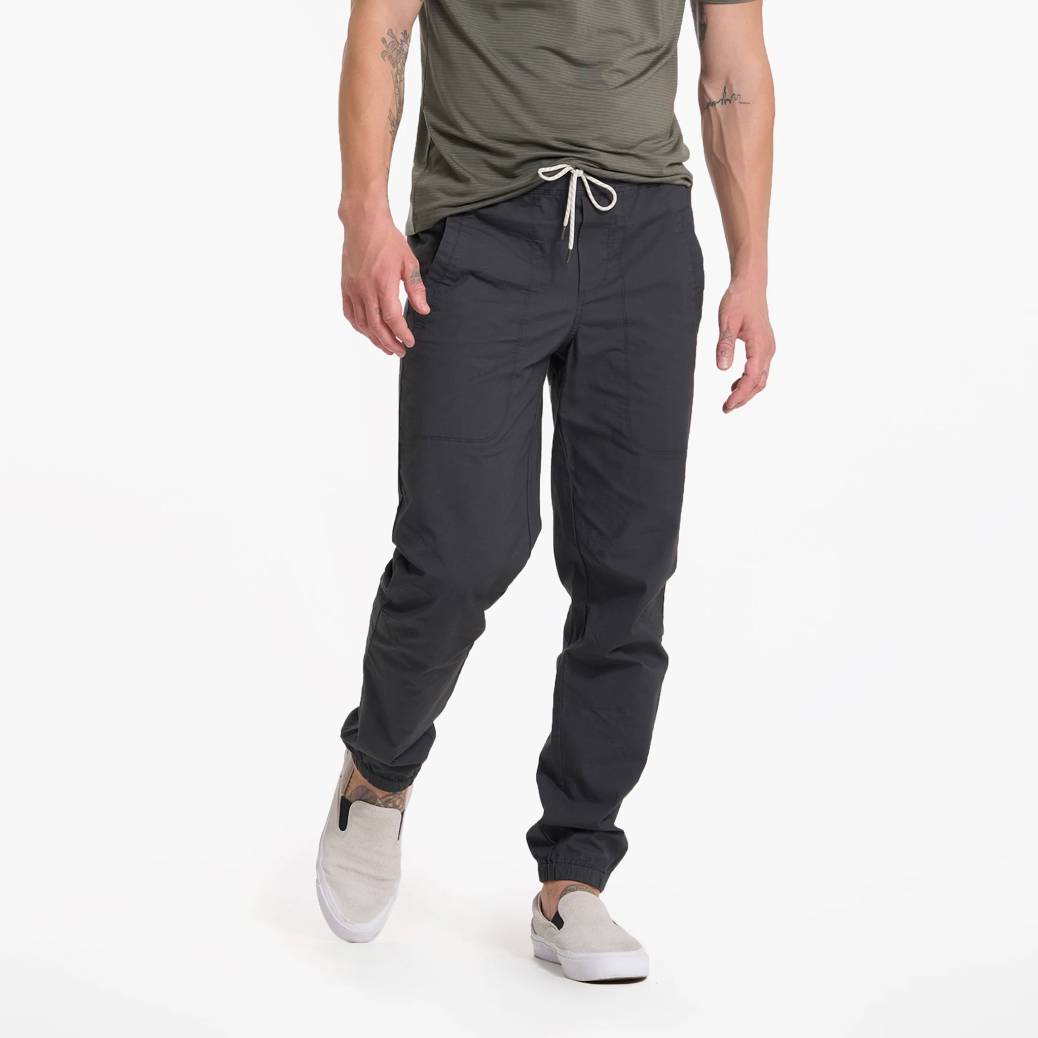 21592-ripstop-traveler-jogger-charcoal-1.webp Ripstop Traveler Jogger | Charcoal