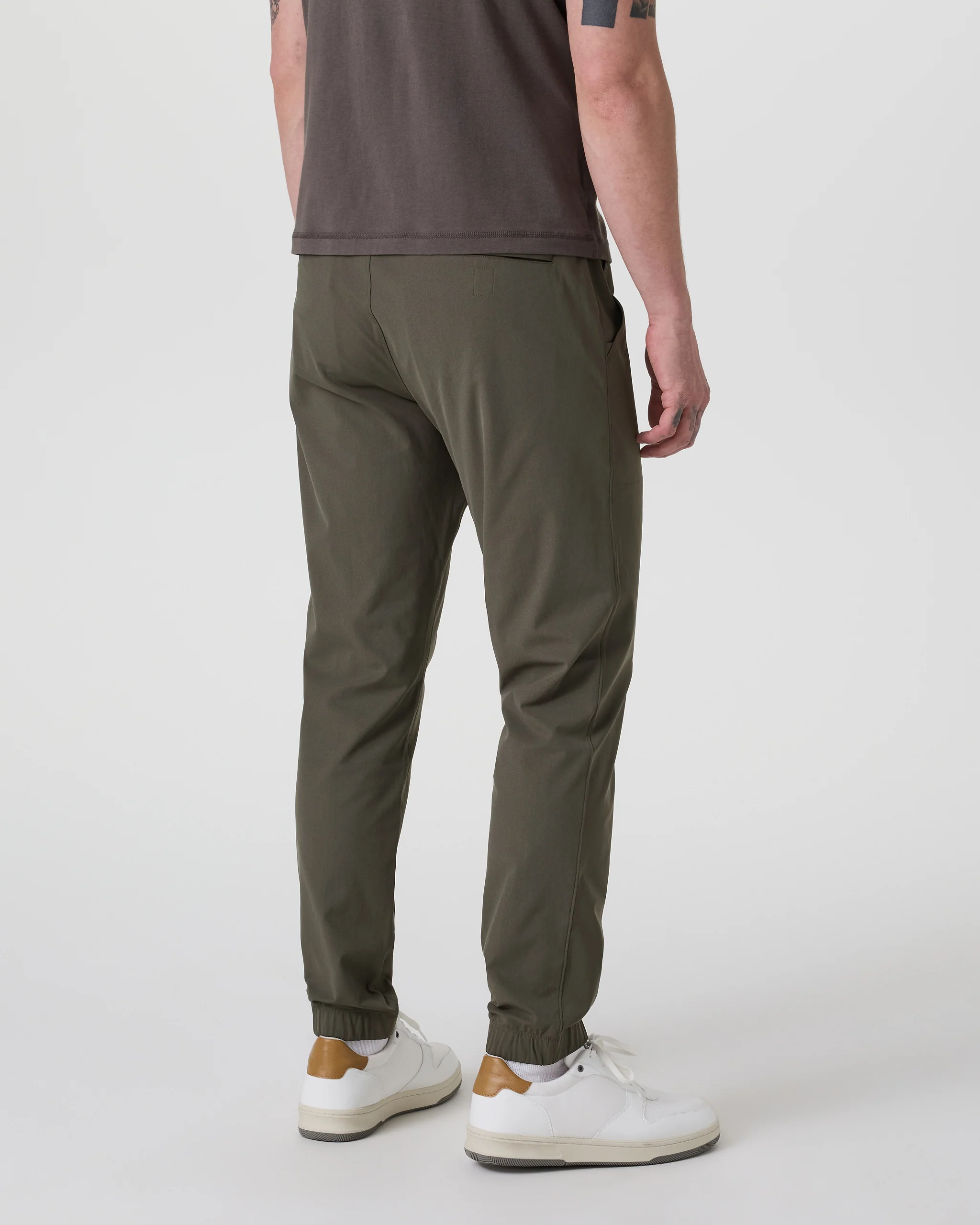 22116-vuori-metatm-jogger-30-dark-oregano-2.webp Vuori Meta™ Jogger 30" | Dark Oregano