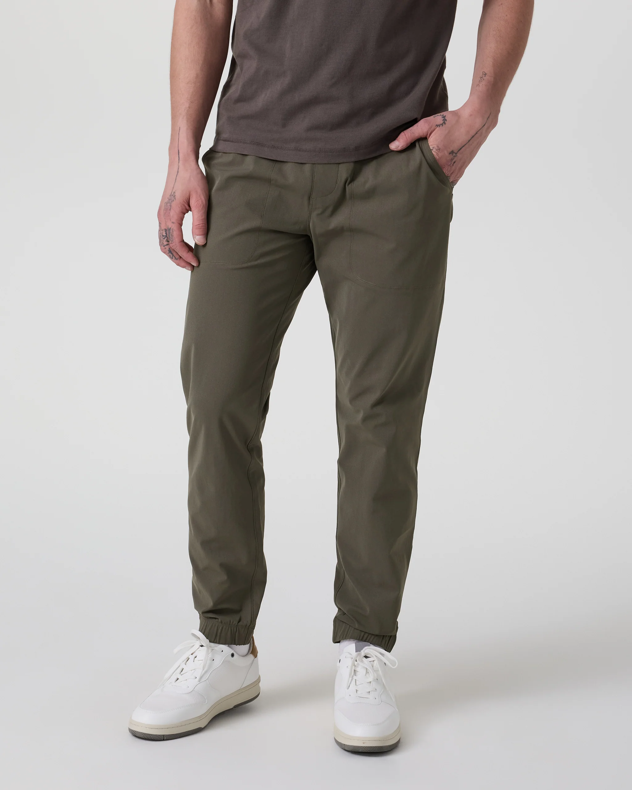22116-vuori-metatm-jogger-30-dark-oregano-5.webp Vuori Meta™ Jogger 30" | Dark Oregano