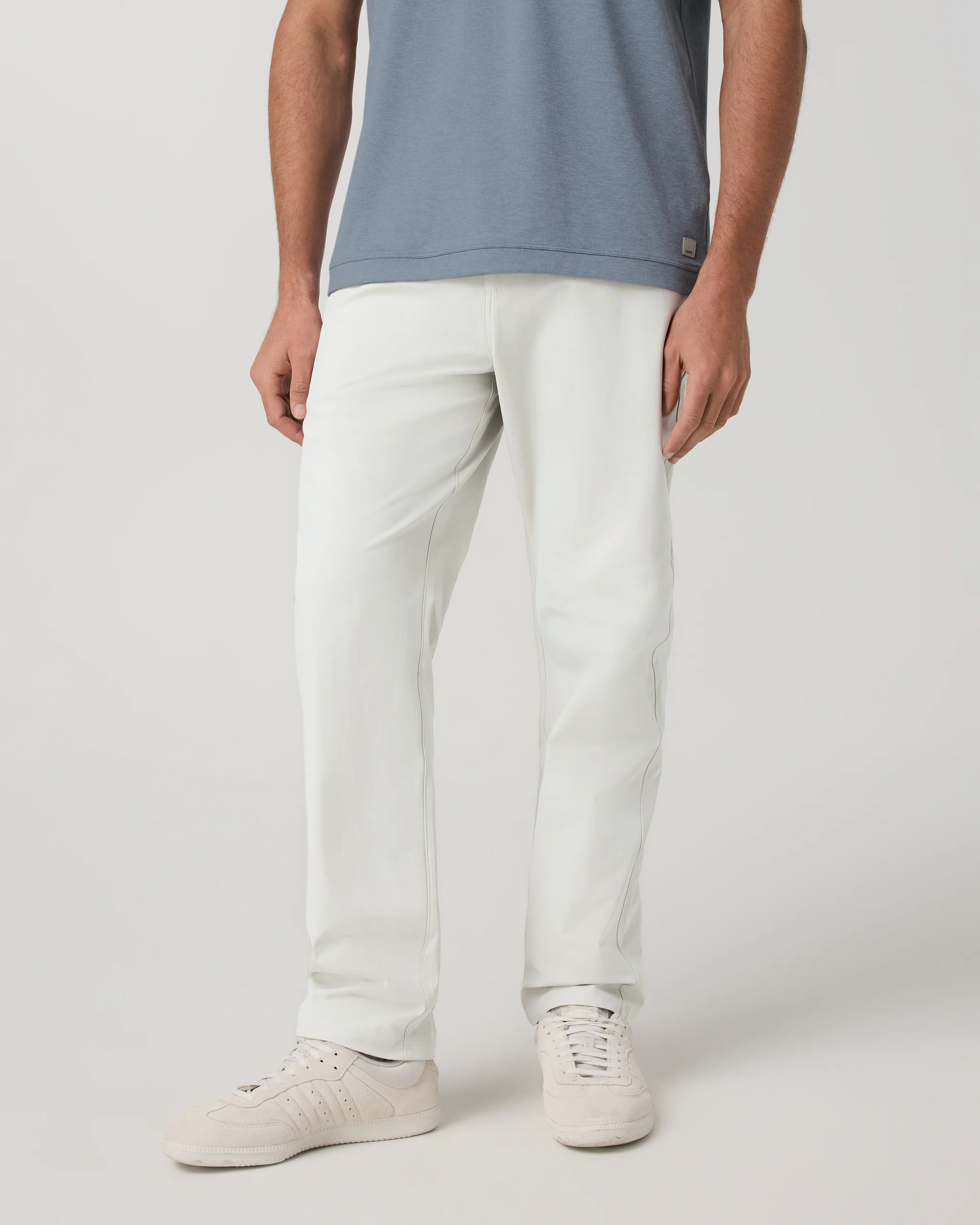 22154-vuori-metatm-pant-classic-fit-32-winter-grey-2.webp Vuori Meta™ Pant Classic Fit 32" | Winter Grey