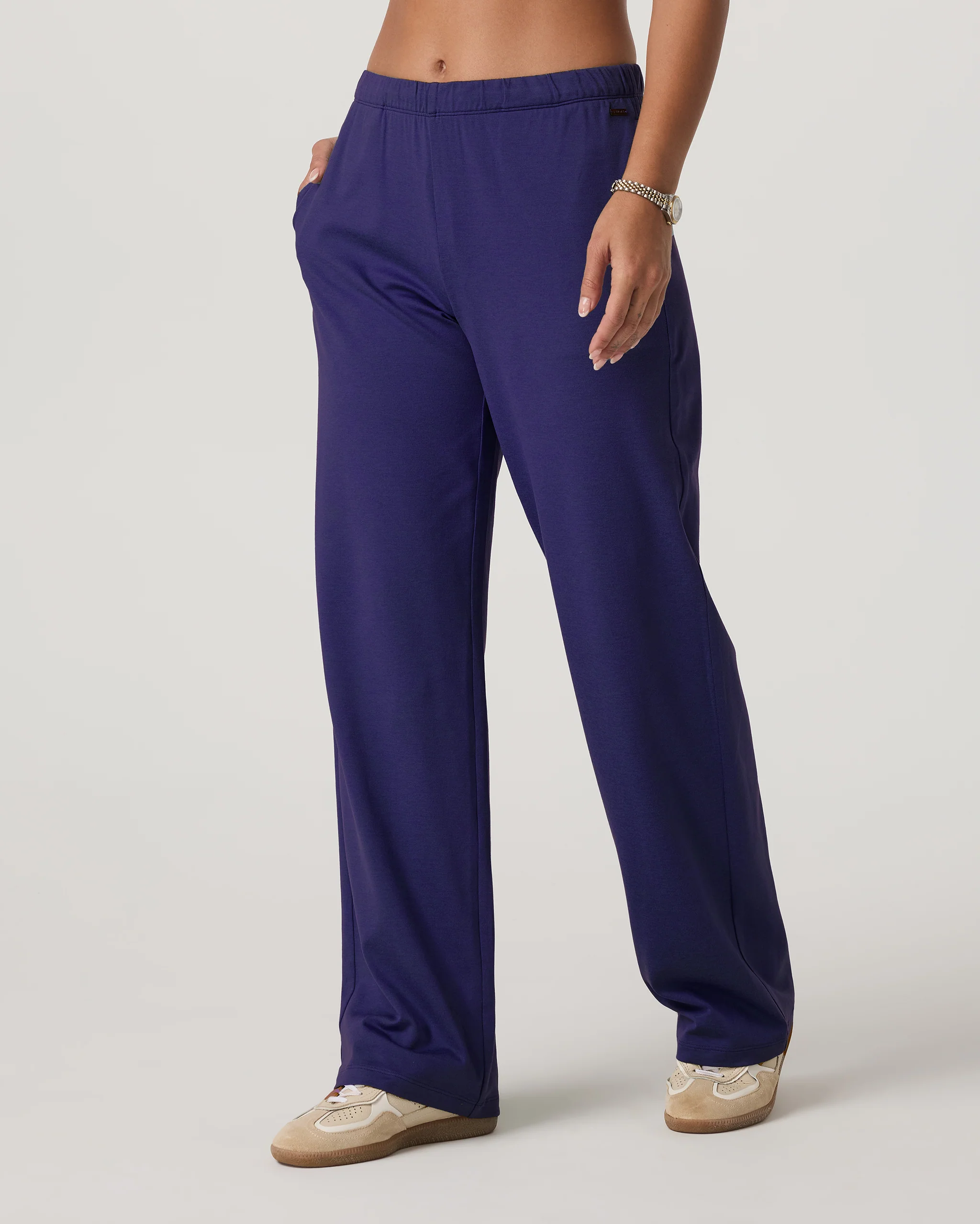 22163-halo-modern-straight-leg-pant-stellar-sky-heather-1.webp Halo Modern Straight Leg Pant | Stellar Sky Heather