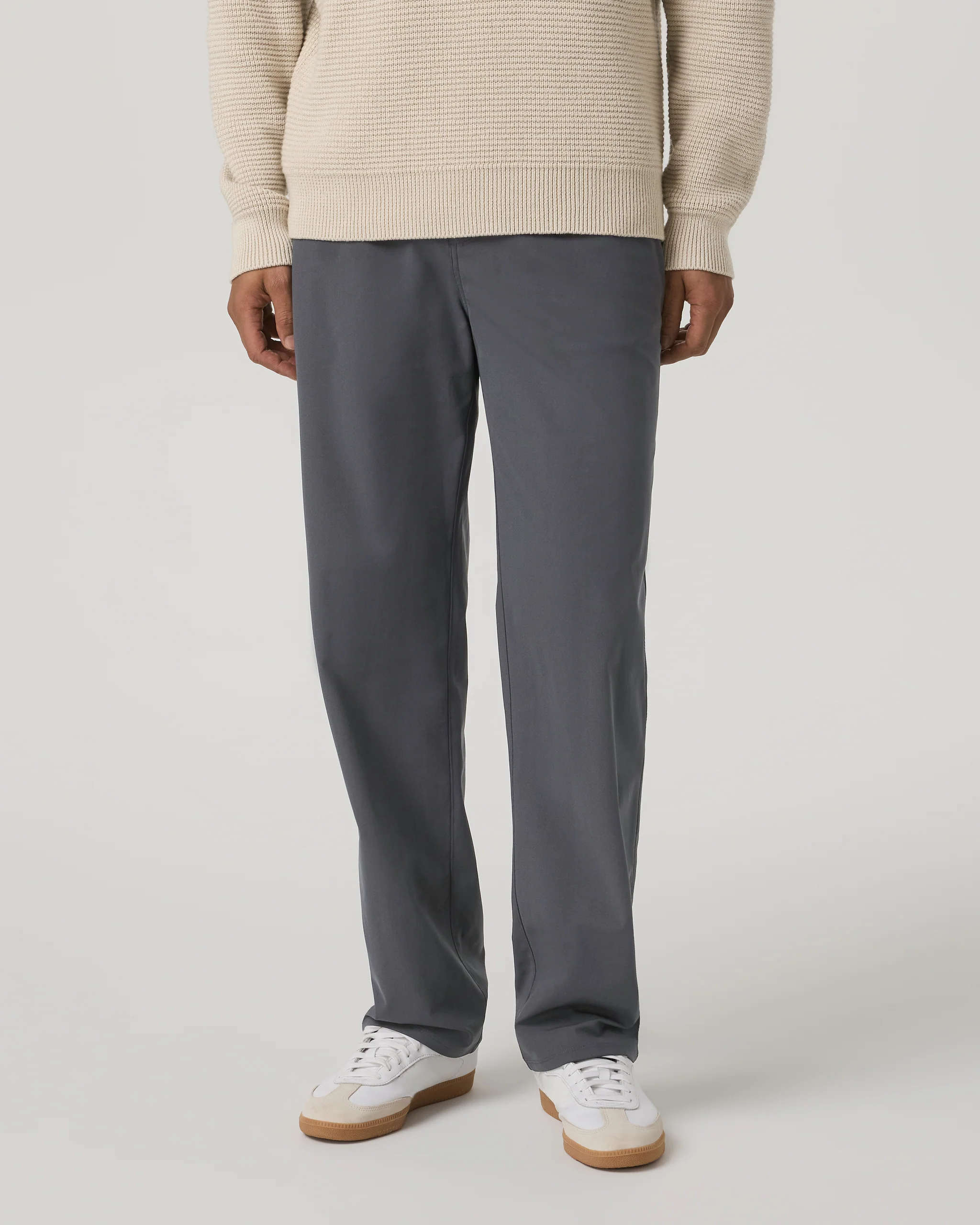 Vuori Meta™ Pant Relaxed Fit 32" | Charcoal