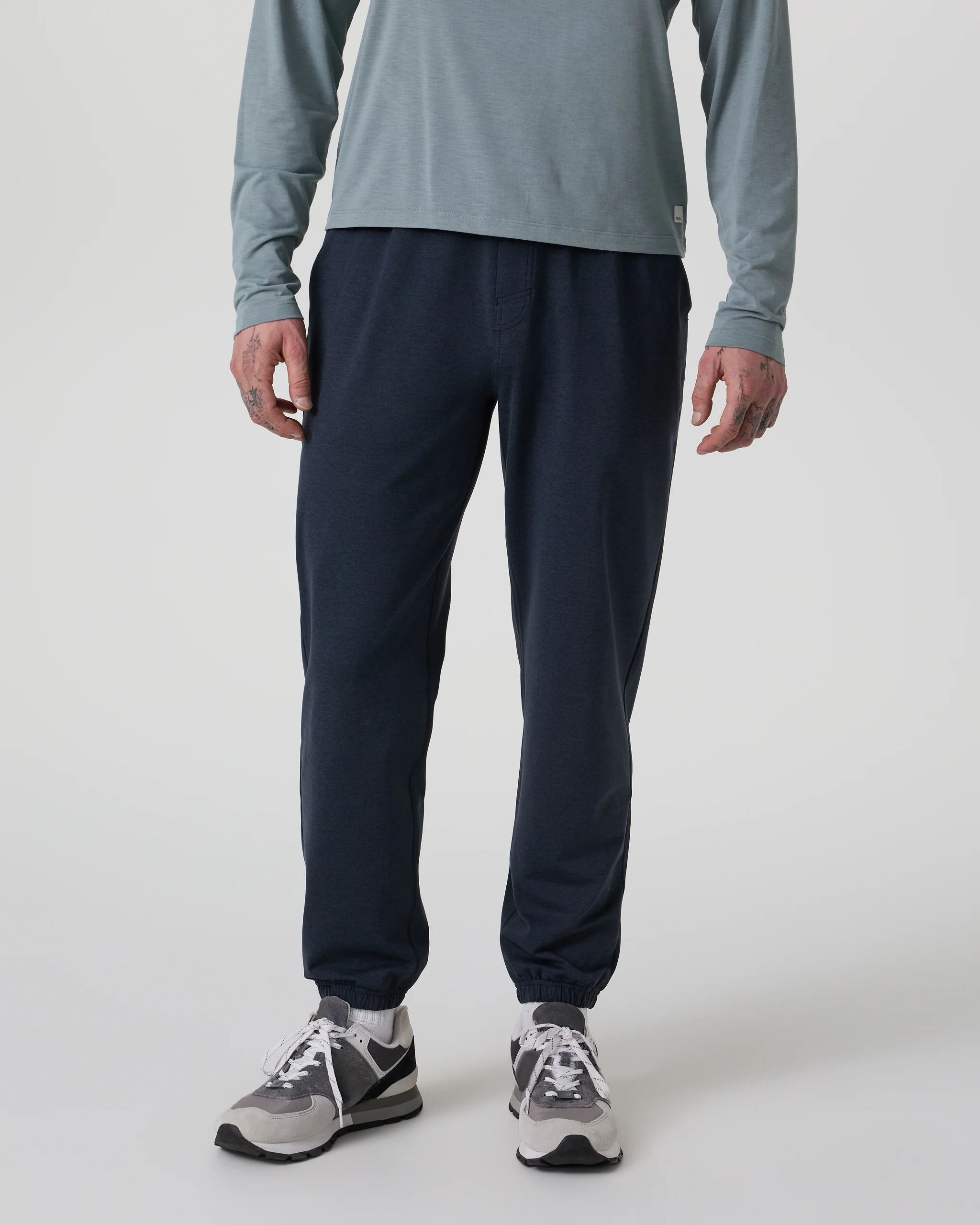 22532-coronado-sweatpant-long-midnight-heather-1.webp Coronado Sweatpant - Long | Midnight Heather