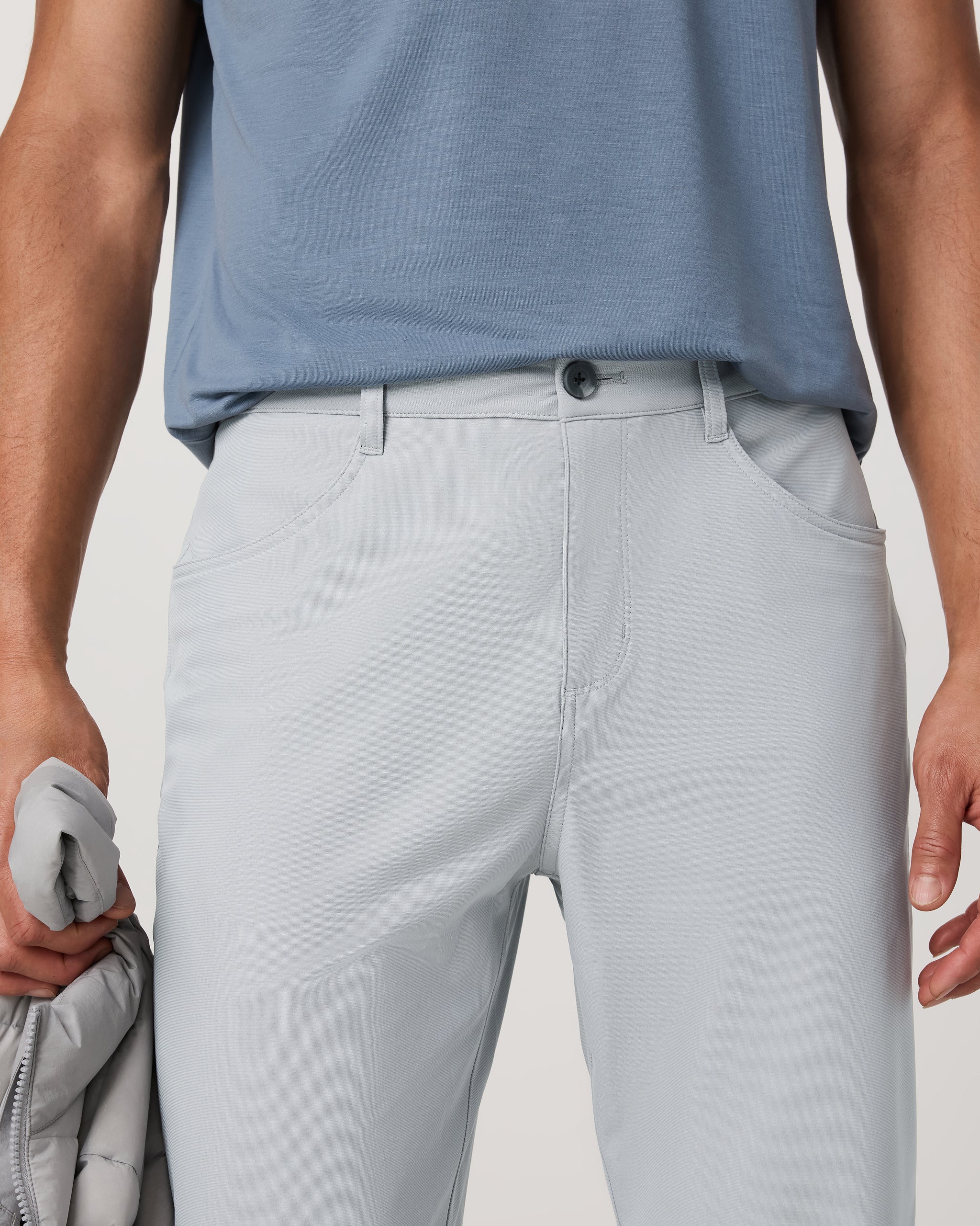 Vuori Meta™ Pant Classic Fit 32" | Sea Fog