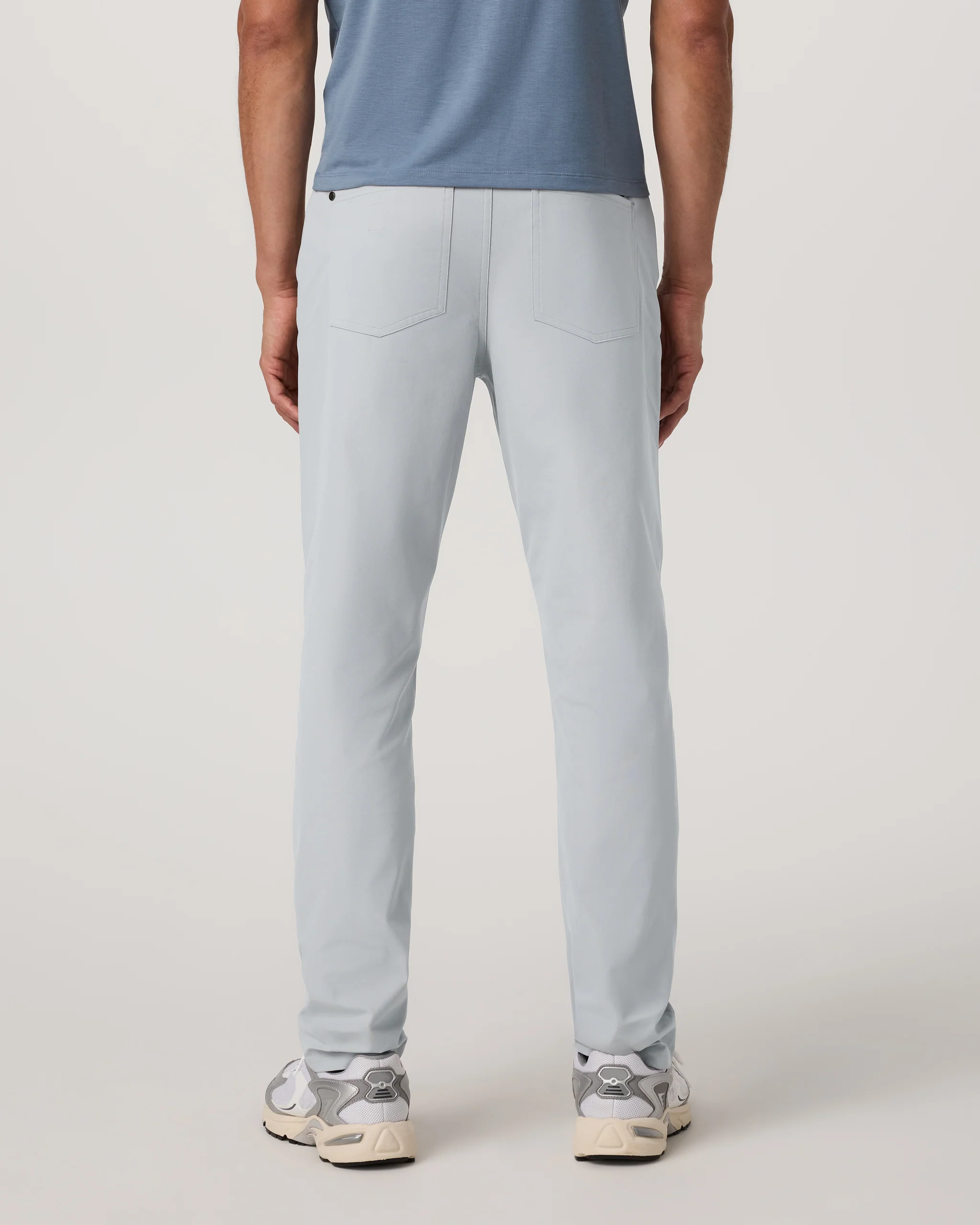 Vuori Meta™ Pant Classic Fit 32" | Sea Fog
