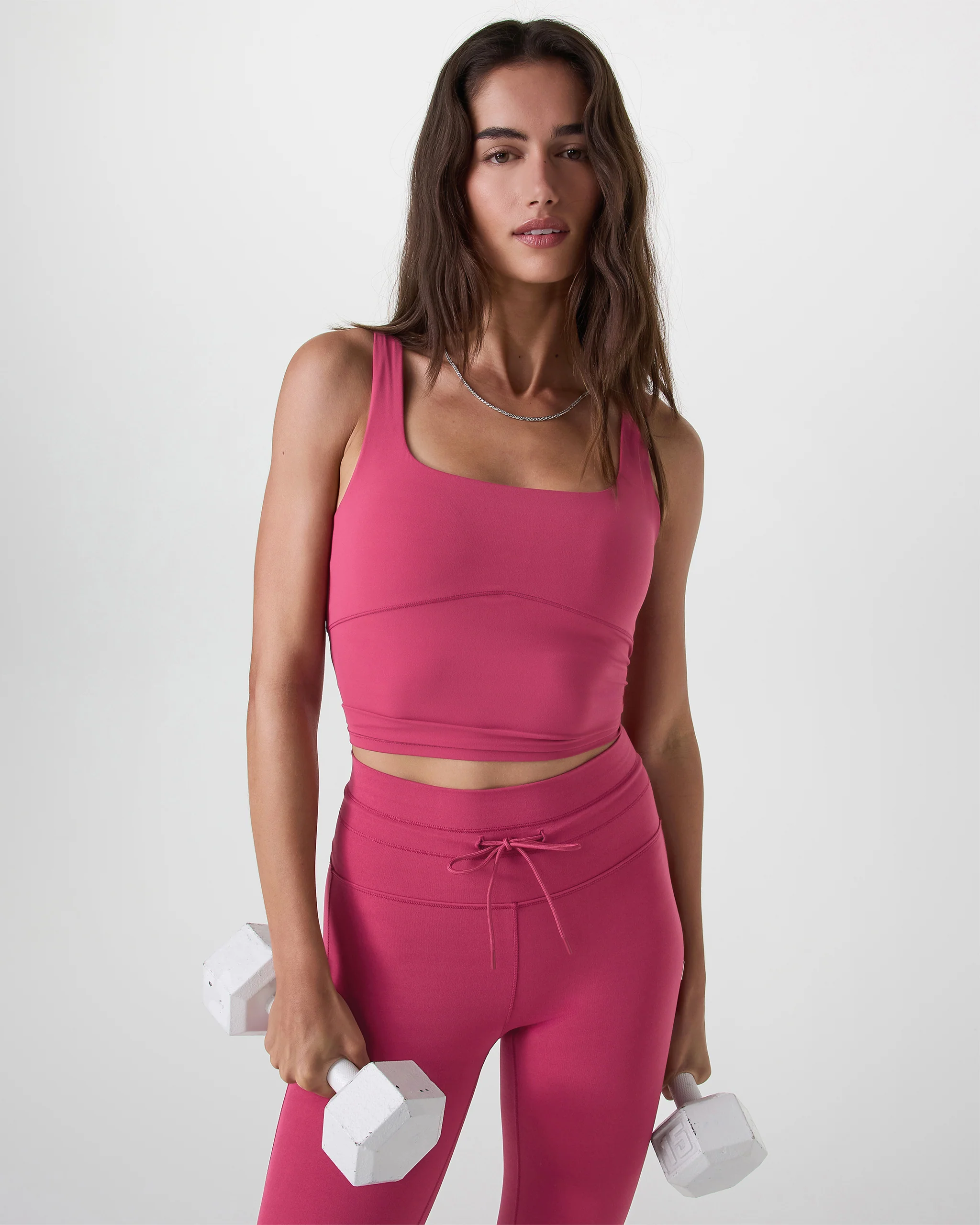 2261-vuori-alltheformtm-support-tank-pinot-1.webp Vuori AllTheForm™ Support Tank | Pinot