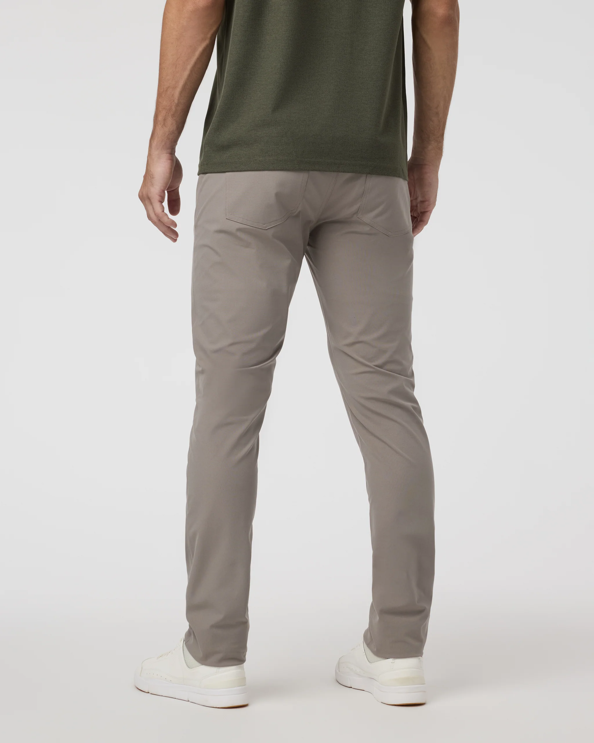 22679-vuori-metatm-pant-athletic-slim-fit-34-mocha-2.webp Vuori Meta™ Pant Athletic Slim Fit 34" | Mocha