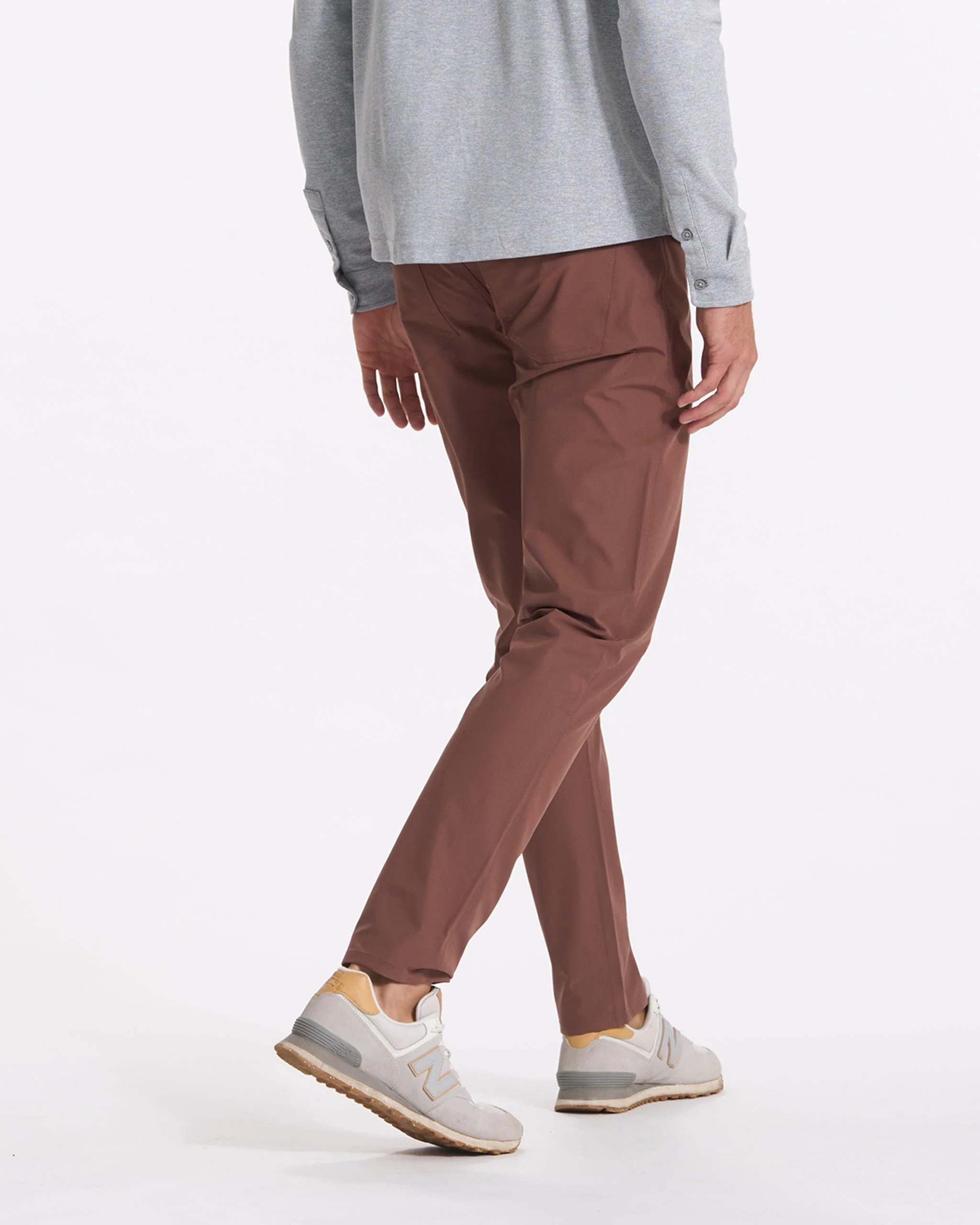 22973-vuori-metatm-pant-athletic-slim-fit-30-hazelnut-3.webp Vuori Meta™ Pant Athletic Slim Fit 30" | Hazelnut