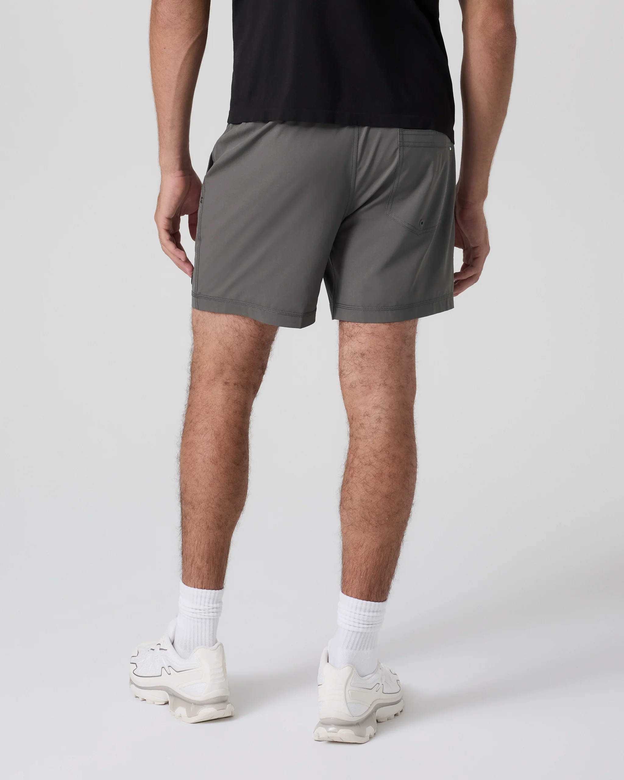 Kore Short Unlined 5" | Warm Grey
