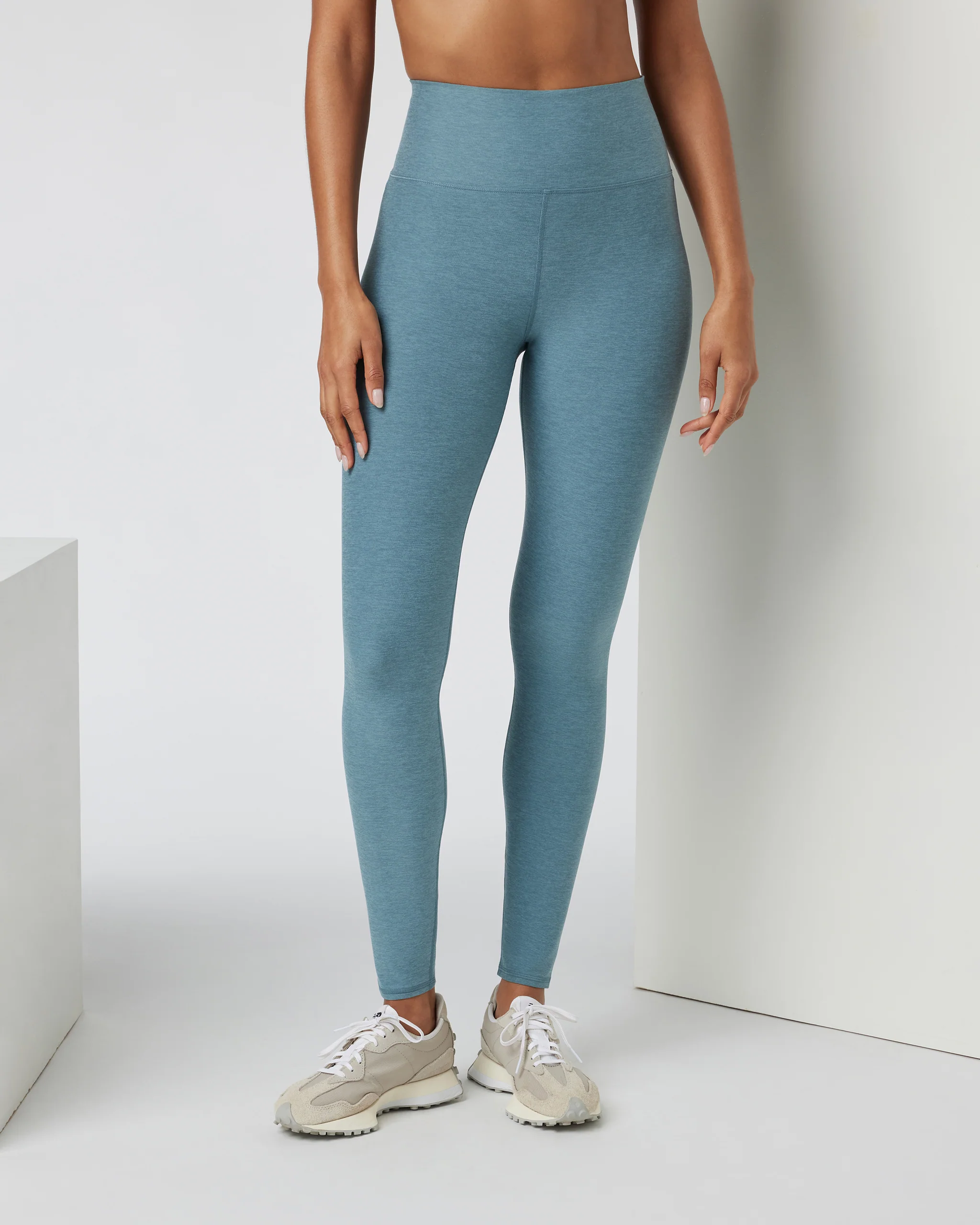 23784-clean-elevation-legging-long-smoke-blue-heather-1.webp Clean Elevation Legging - Long | Smoke Blue Heather