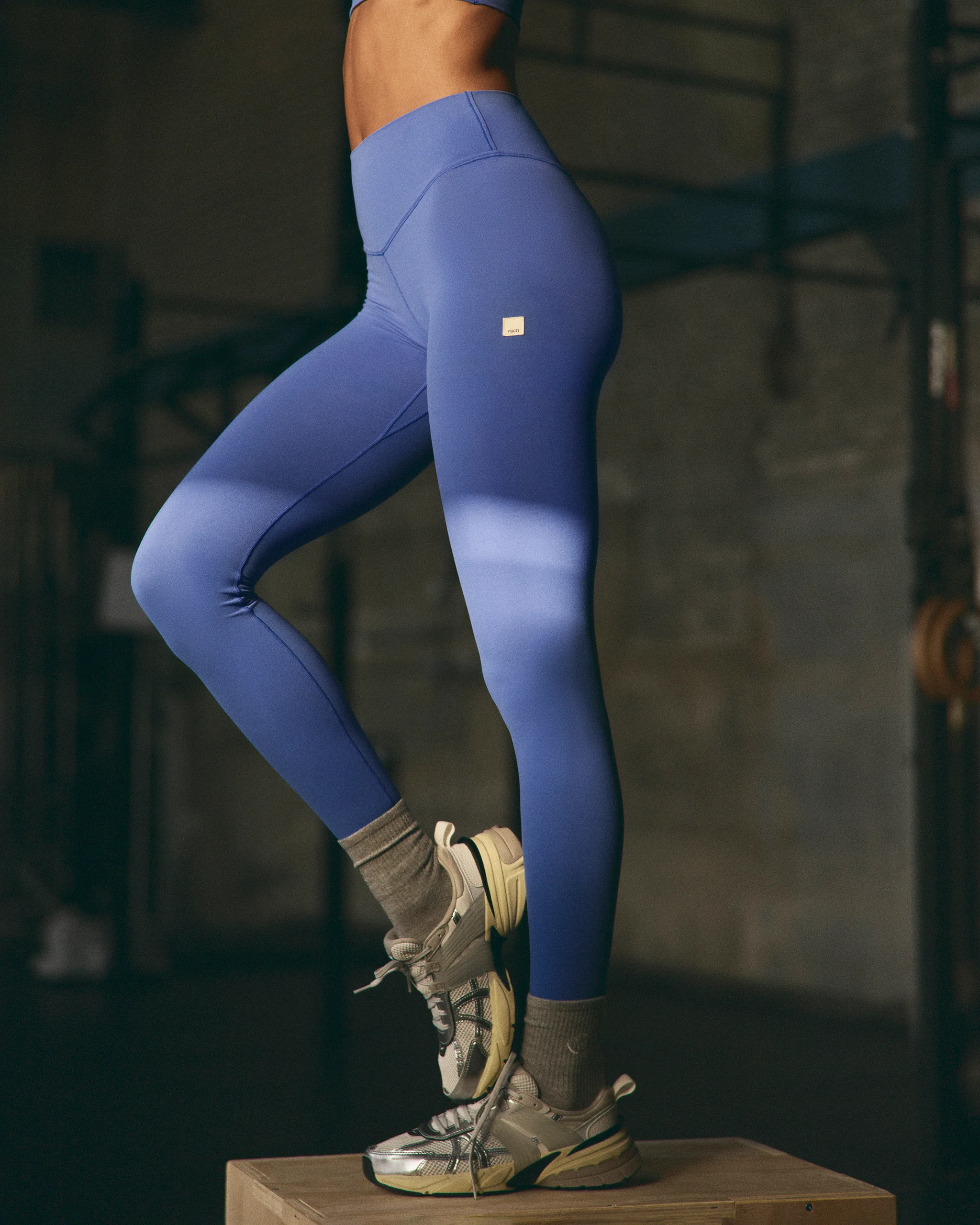 2645-vuori-alltheformtm-legging-short-bright-iris-4.webp Vuori AllTheForm™ Legging - Short | Bright Iris