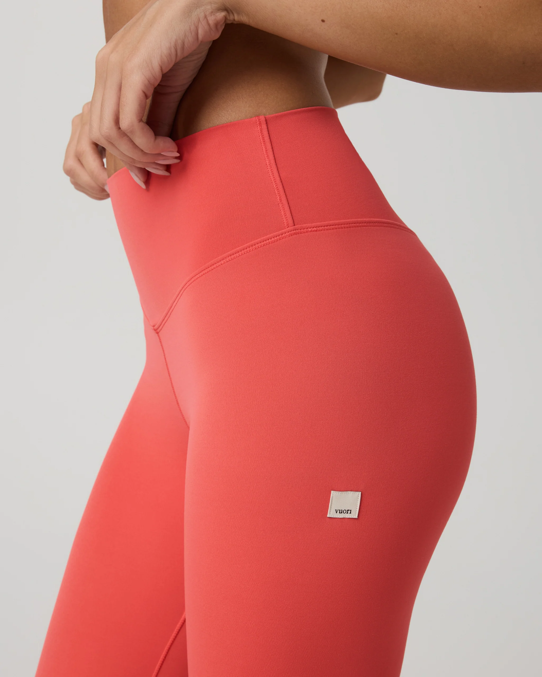 2717-vuori-alltheformtm-legging-bright-coral-2.webp Vuori AllTheForm™ Legging | Bright Coral