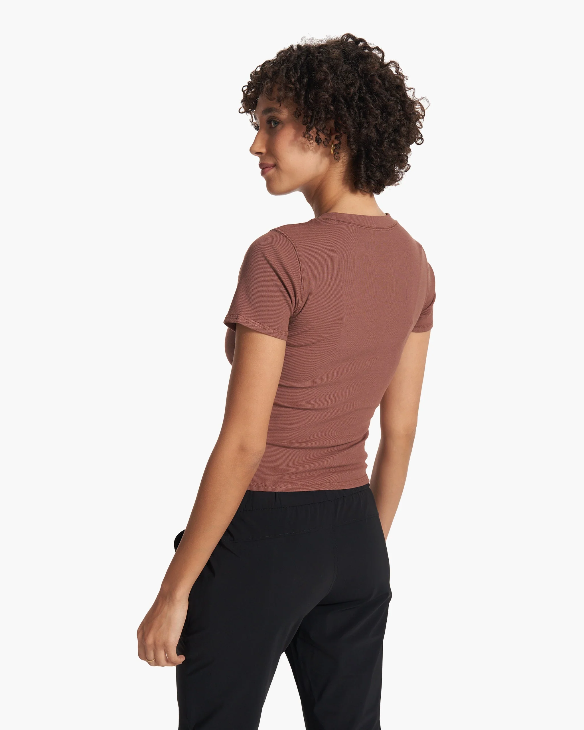 3006-pose-fitted-tee-hazelnut-3.webp Pose Fitted Tee | Hazelnut