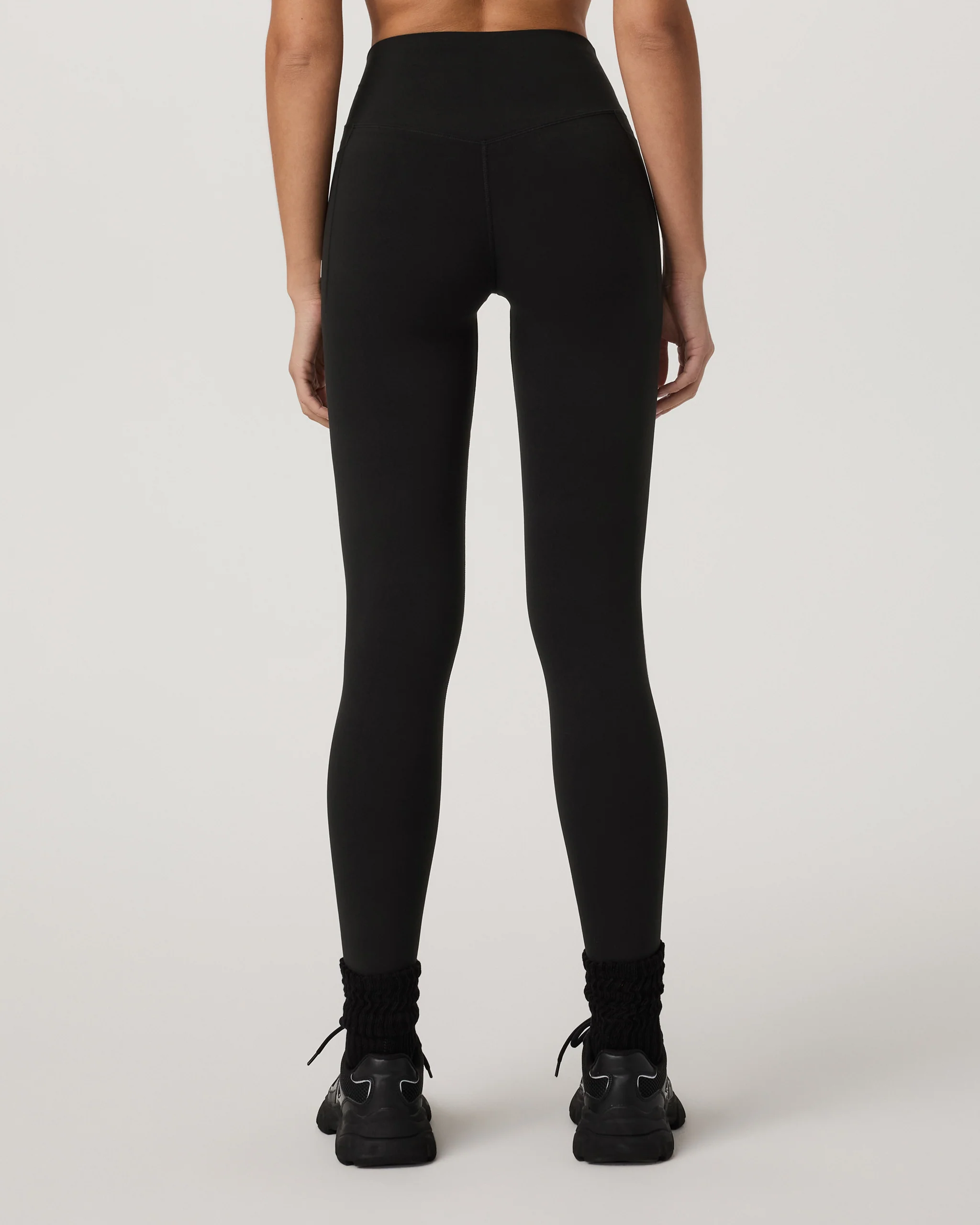Vuori AllTheForm™ Pocket Legging | Black