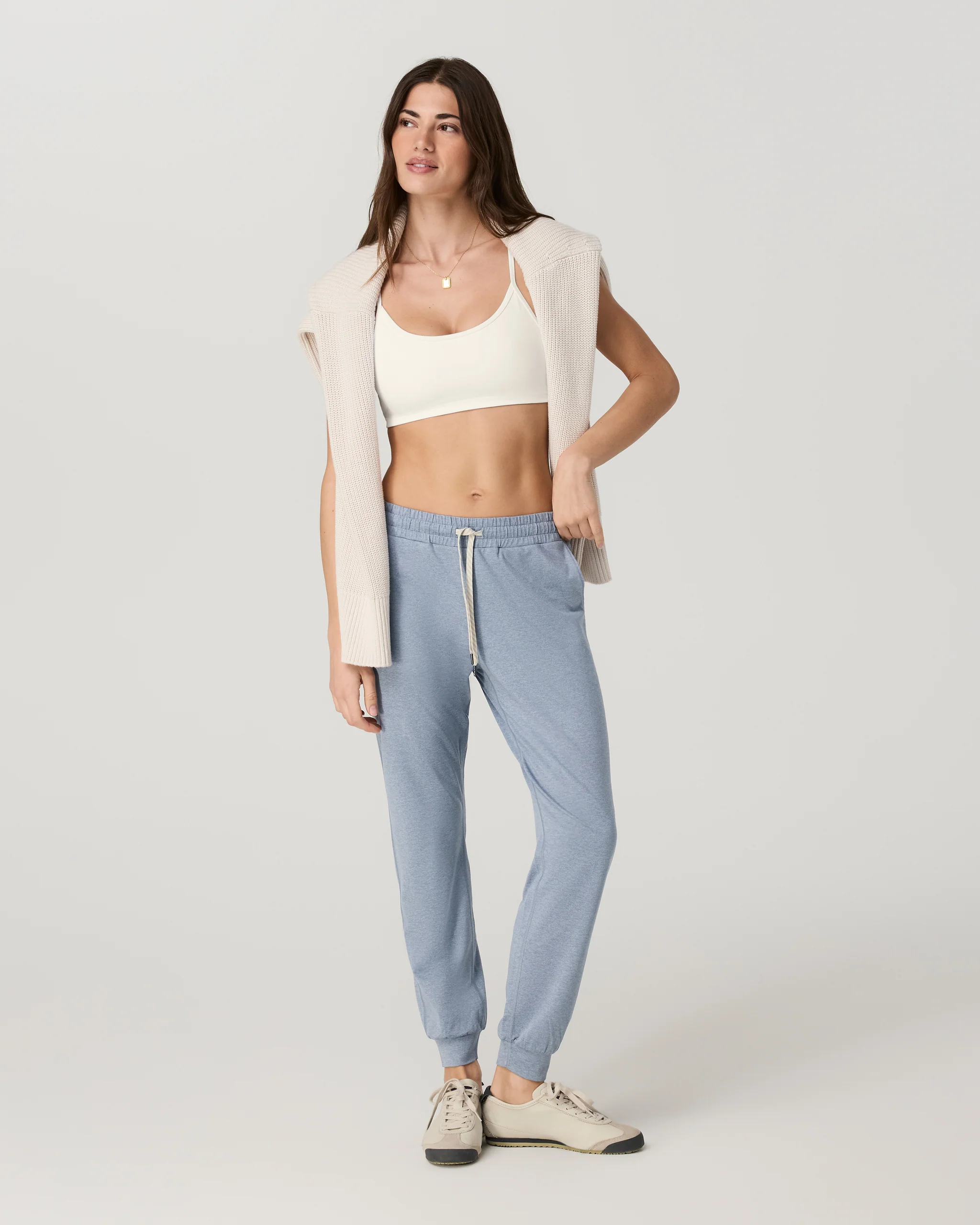 3574-performance-jogger-long-coastal-fog-heather-5.webp Performance Jogger - Long | Coastal Fog Heather