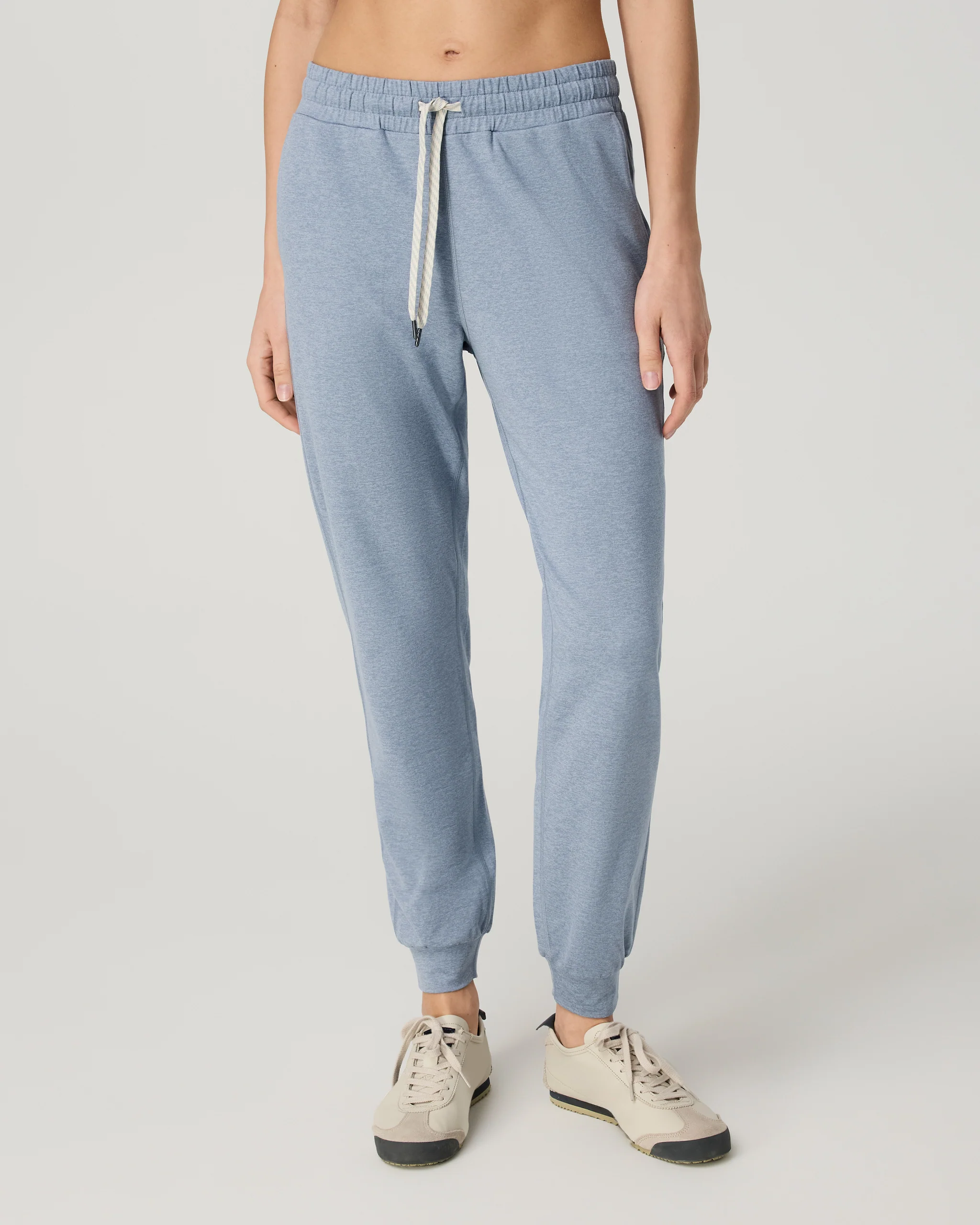 3574-performance-jogger-long-coastal-fog-heather-6.webp Performance Jogger - Long | Coastal Fog Heather